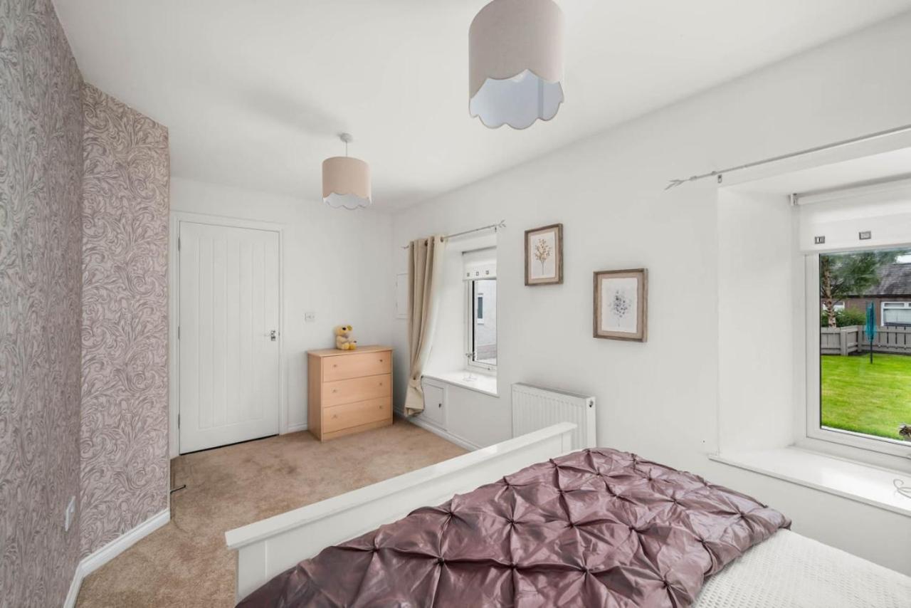 Charming Forfar House and Hot Tub
