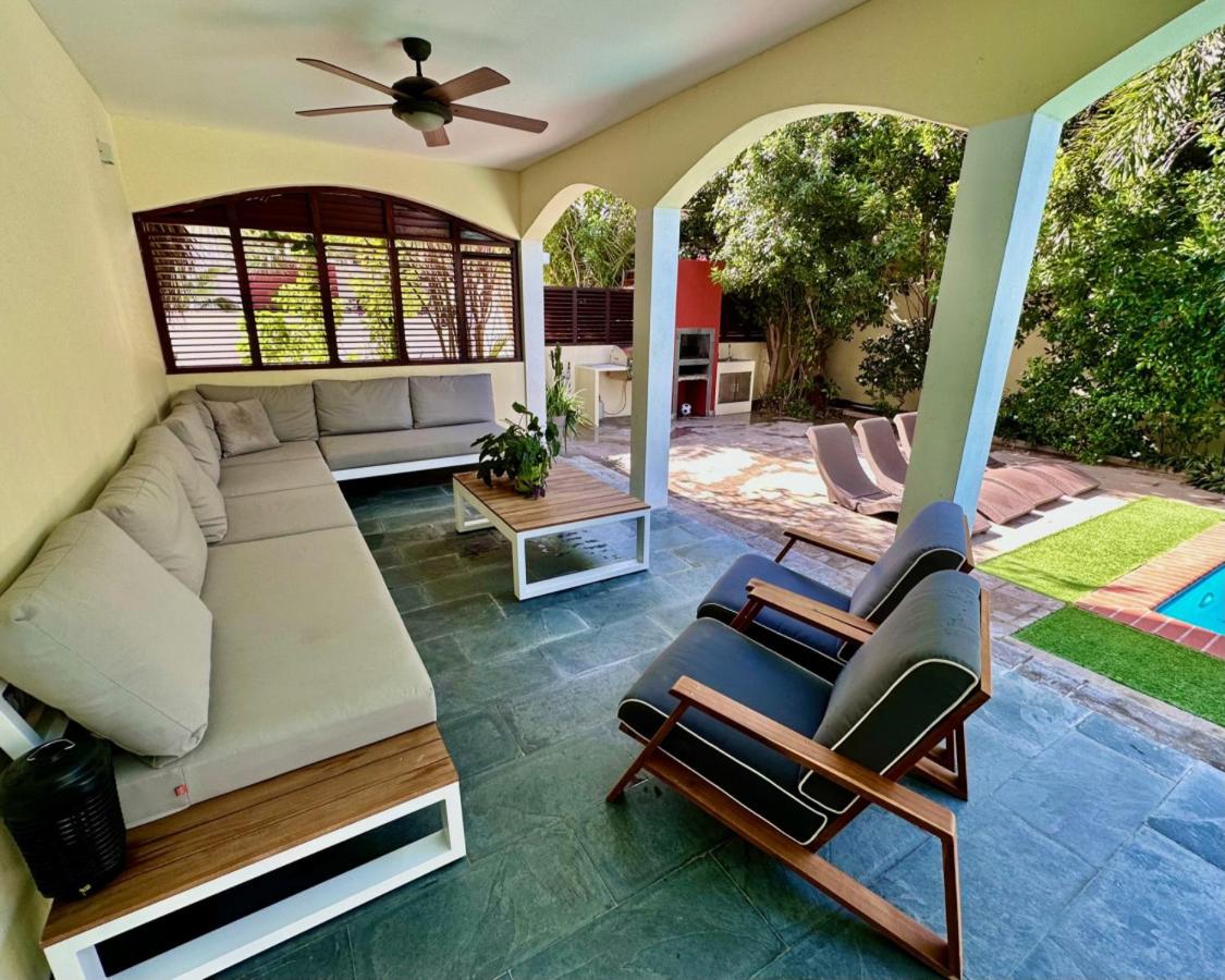 Private 7BR Luxury Villa and Pool walk to Palm Beach