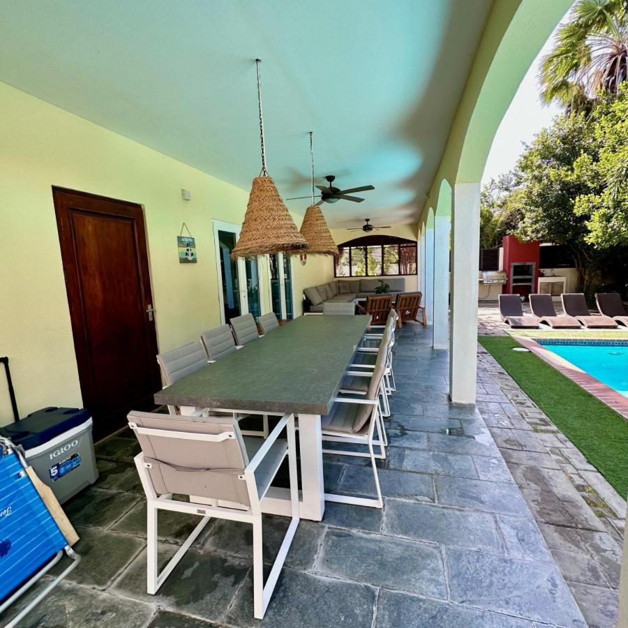 Private 7BR Luxury Villa and Pool walk to Palm Beach