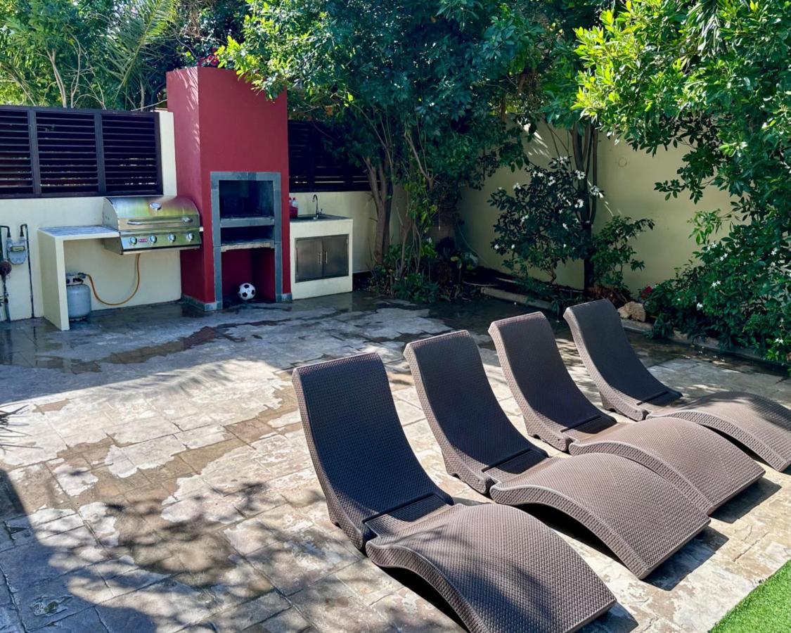 Private 7BR Luxury Villa and Pool walk to Palm Beach