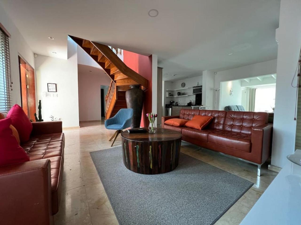 Large 6BR Villa with Private Pool TOP location