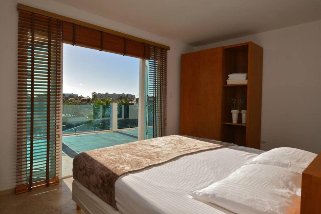 Large 6BR Villa with Private Pool TOP location