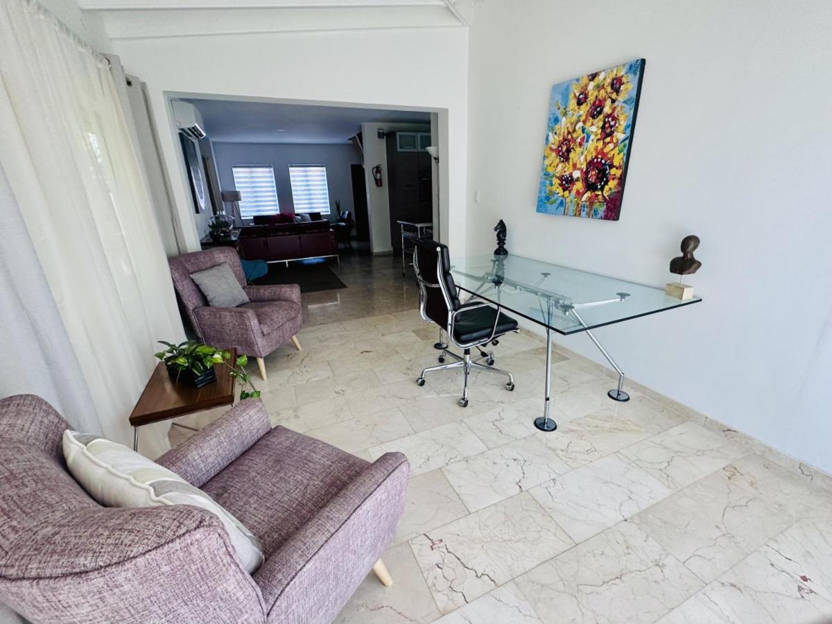 Large 6BR Villa with Private Pool TOP location