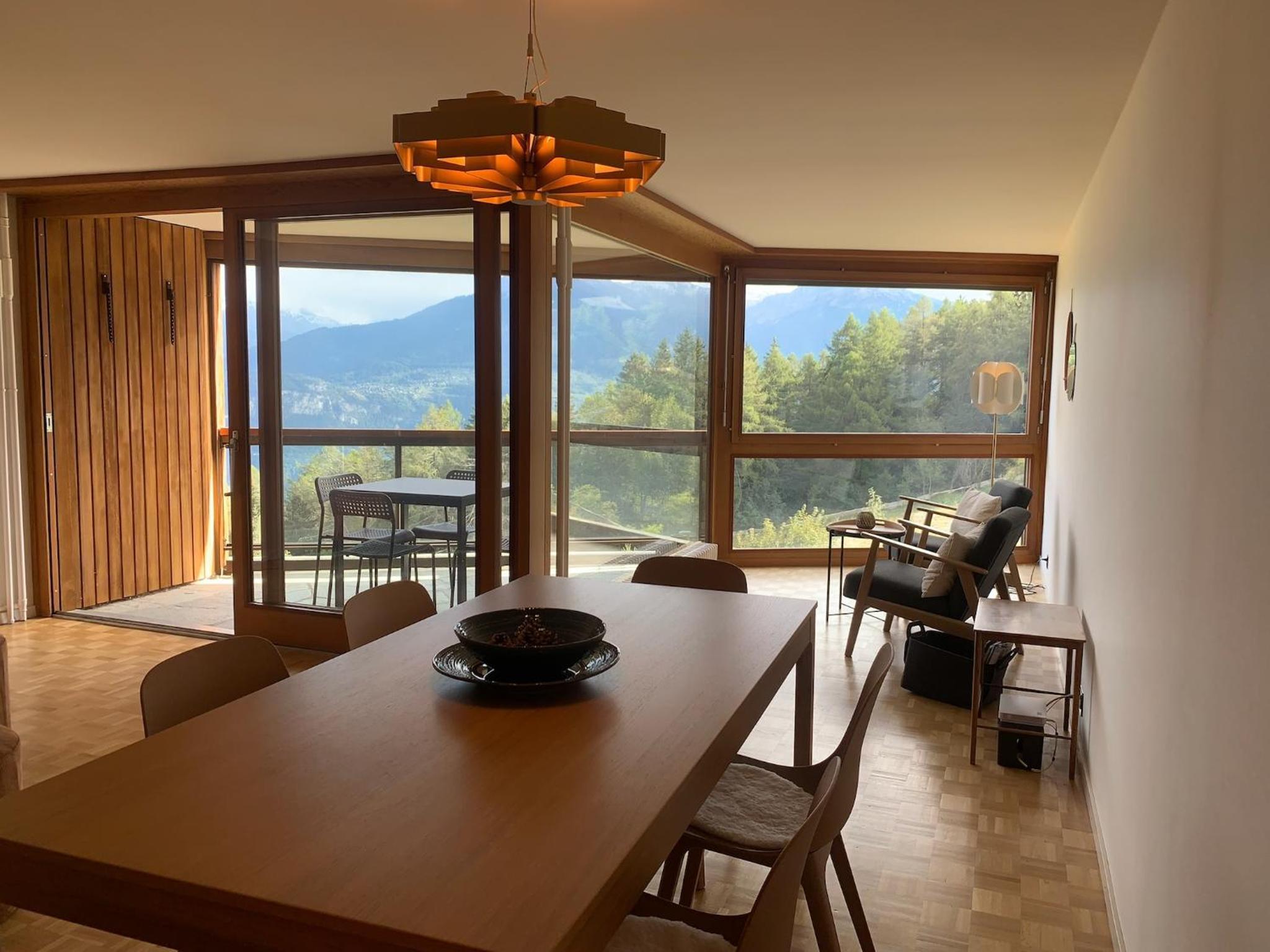 Spacieux appartement de 4,5 pièces avec vue sur les Alpes