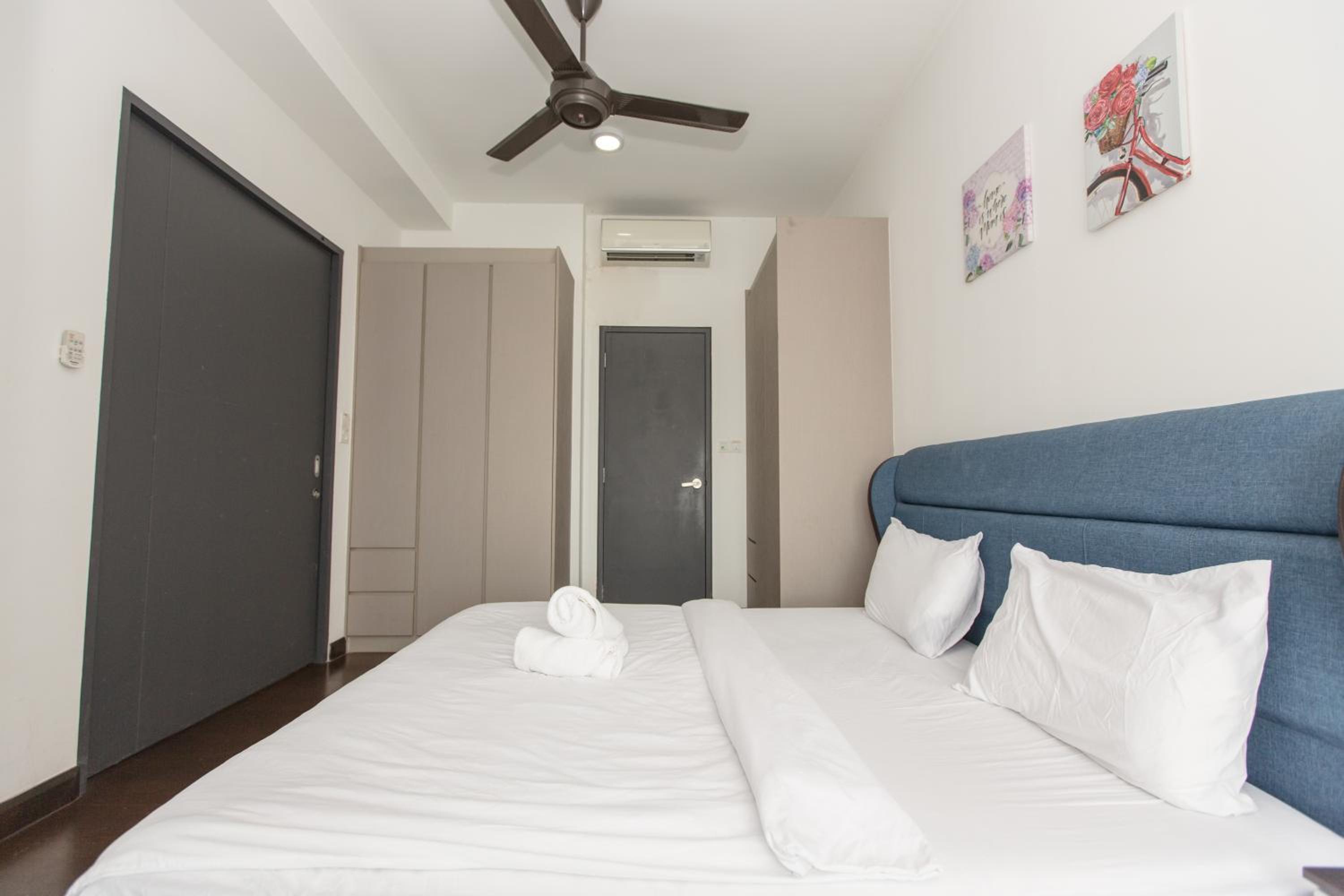 V Residence at Sunway Velocity by MY TRIP & MY STAY