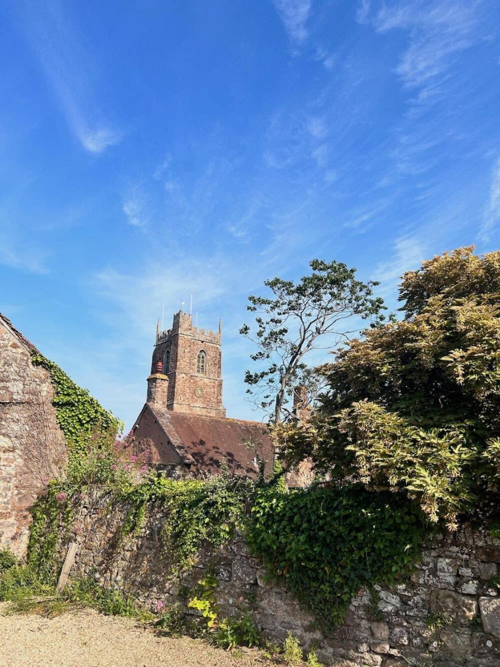 Beautiful Cottage Parking Central Dunster