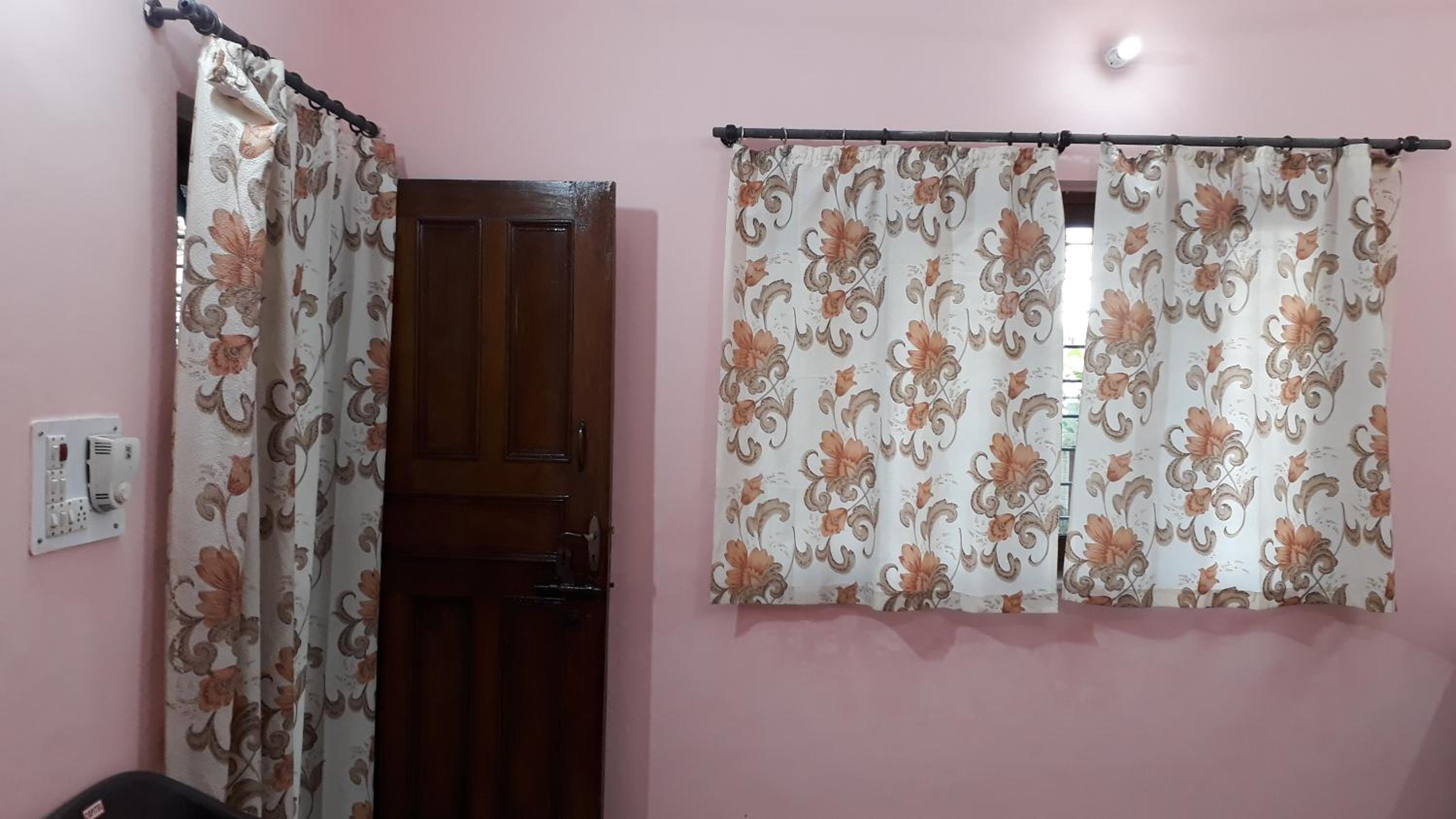 HOME OUTSIDE HOME-Baikunthasadan, Sastrinagar, Haridwar Road, Near UK Vidhansbha, Dehradun City, photo 18
