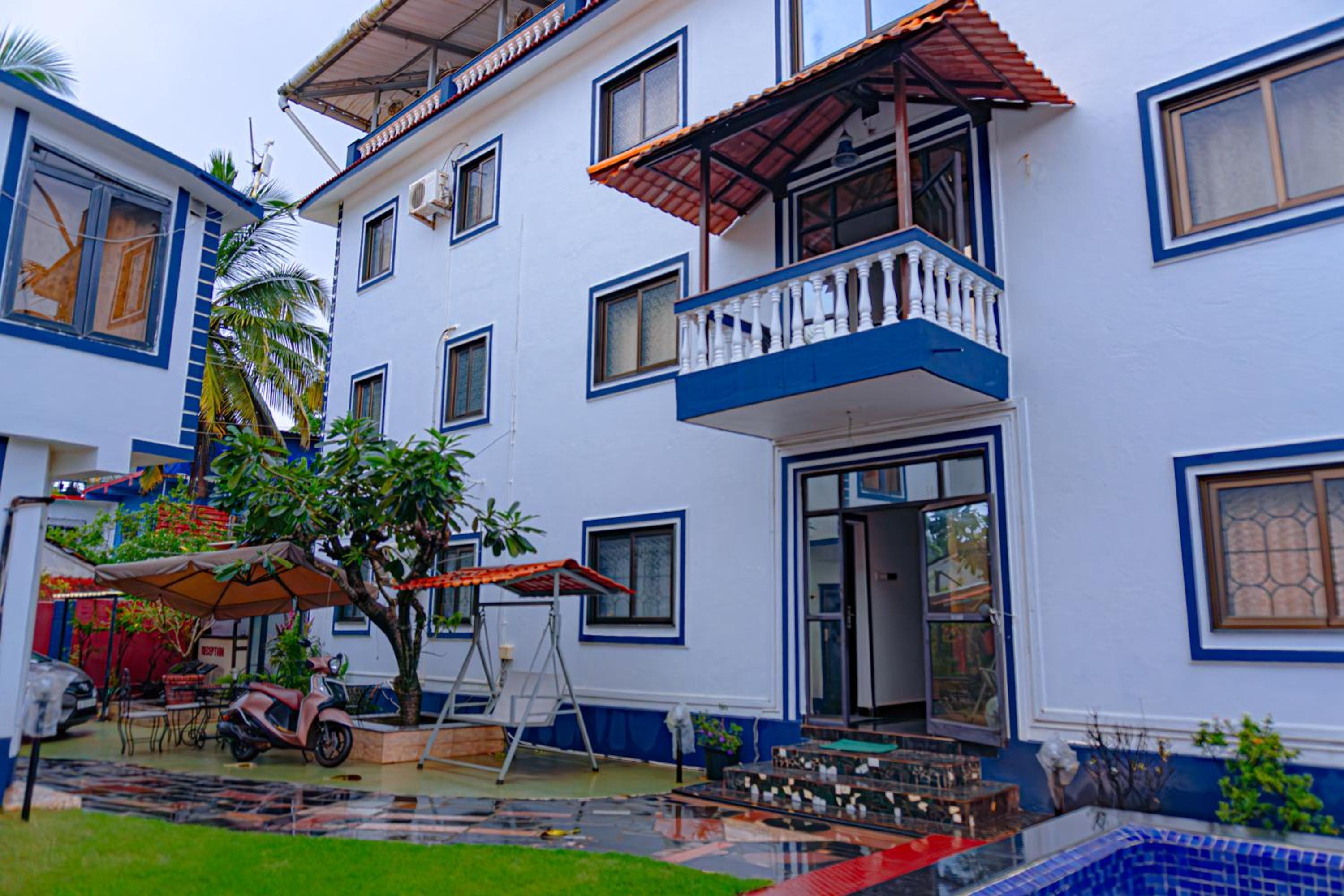 Honeydew Suites at Vagator by Goaround Homes view 5