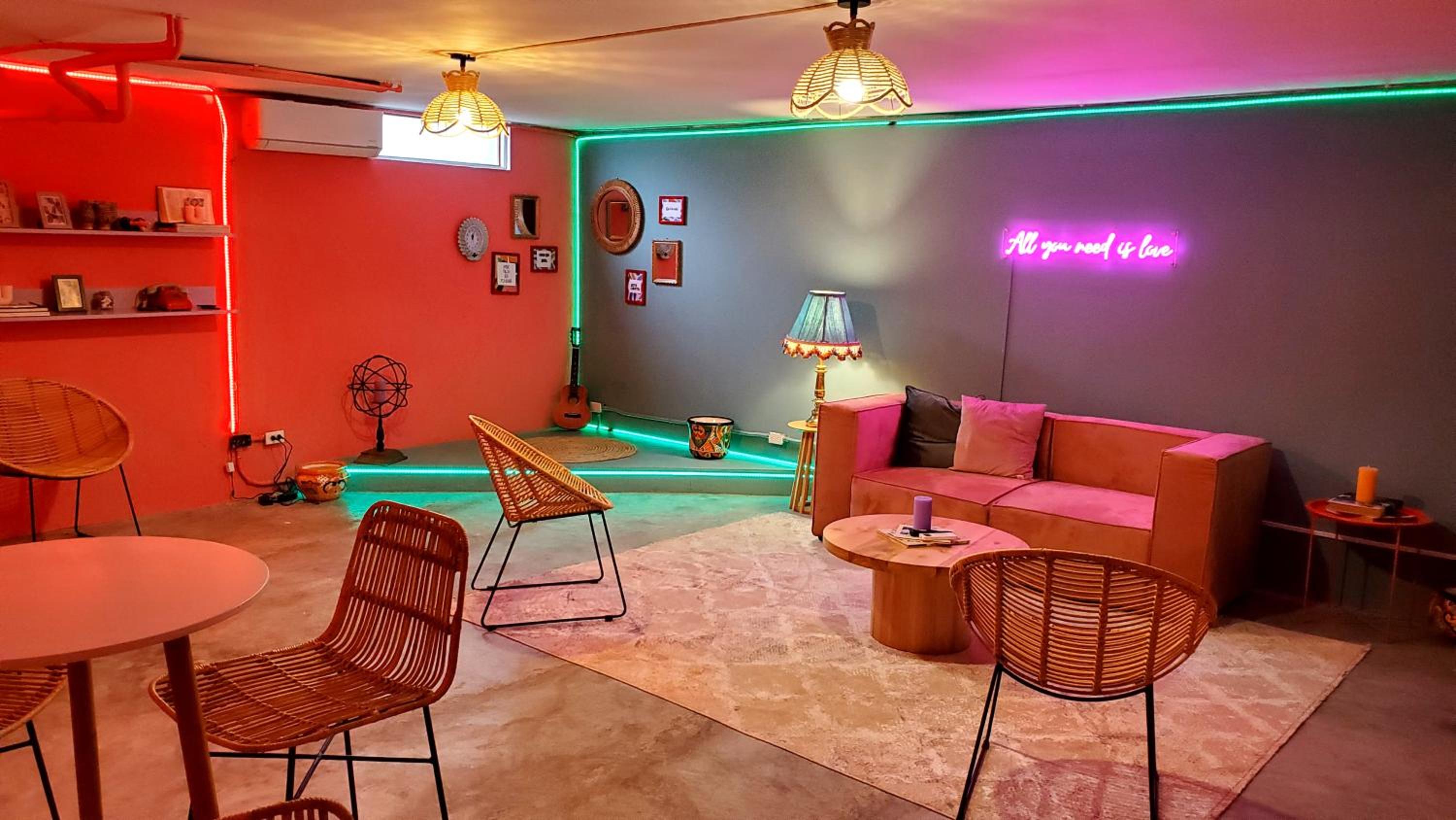 lounge