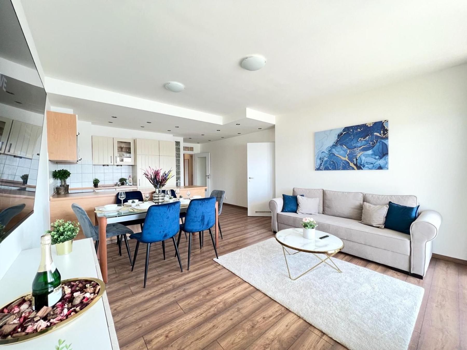 luxury apartment with a beautiful view Danubius