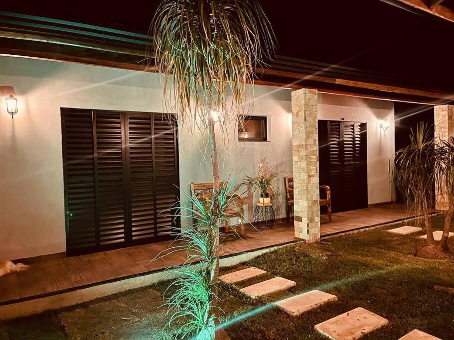 Casa com Piscina Aquecida perto dos parques - Recanto Quinta das Palmeiras Olímpia-SP