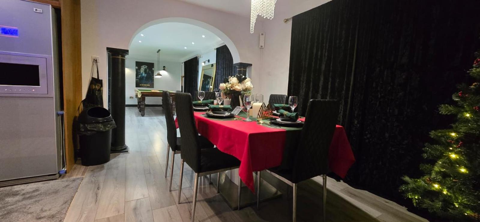 dining