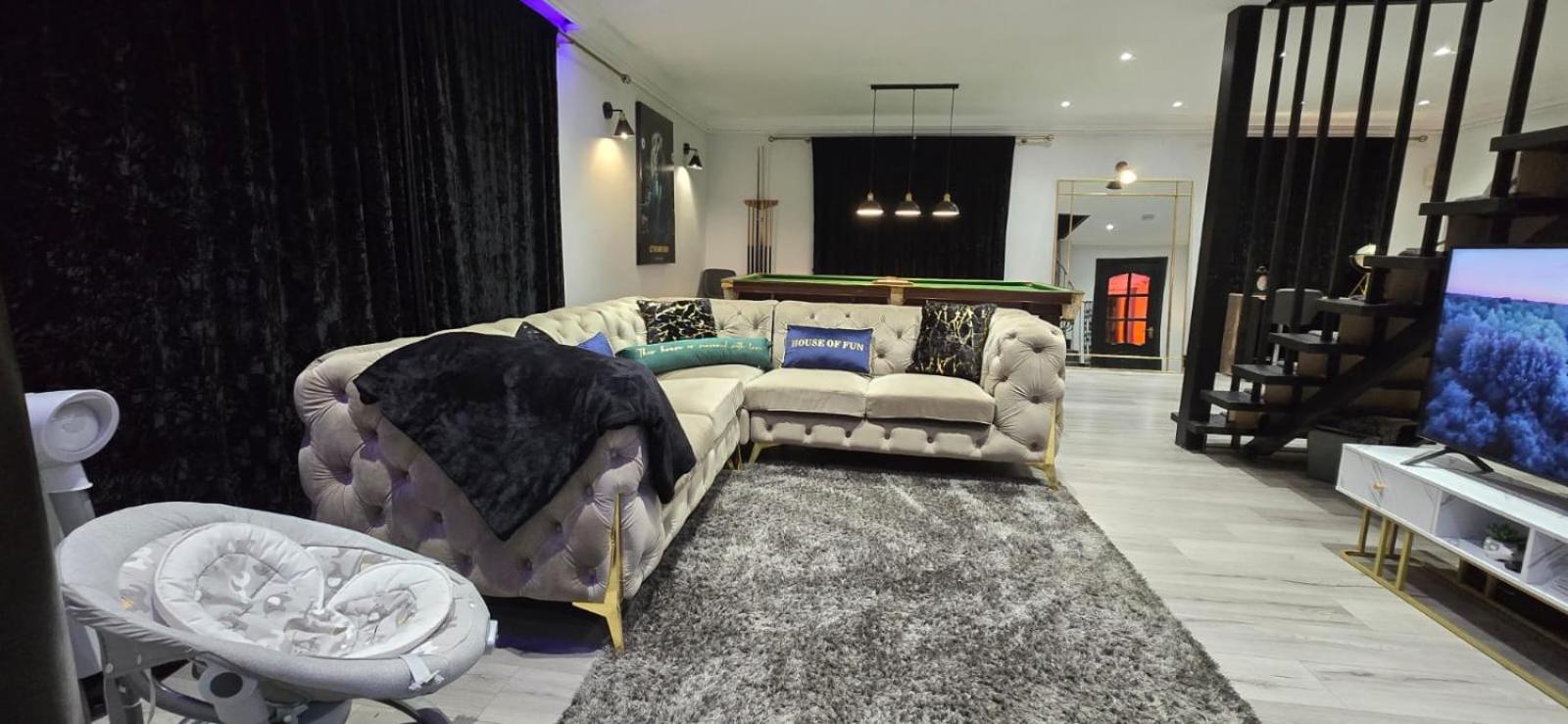 lounge