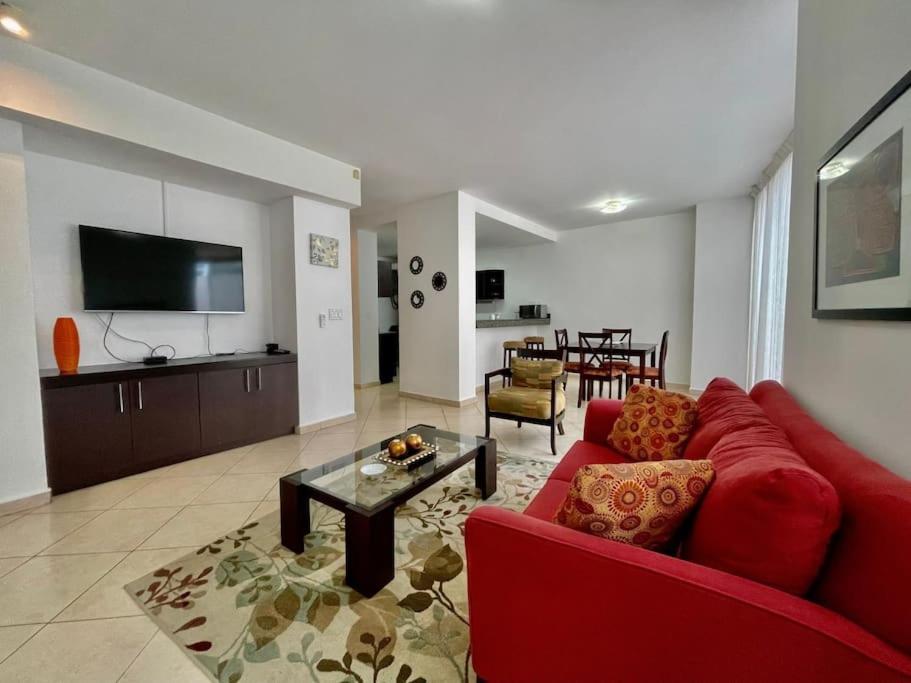 Bamboo Terrace I Cozy 1 Bed Apt in Coco del Mar view 4