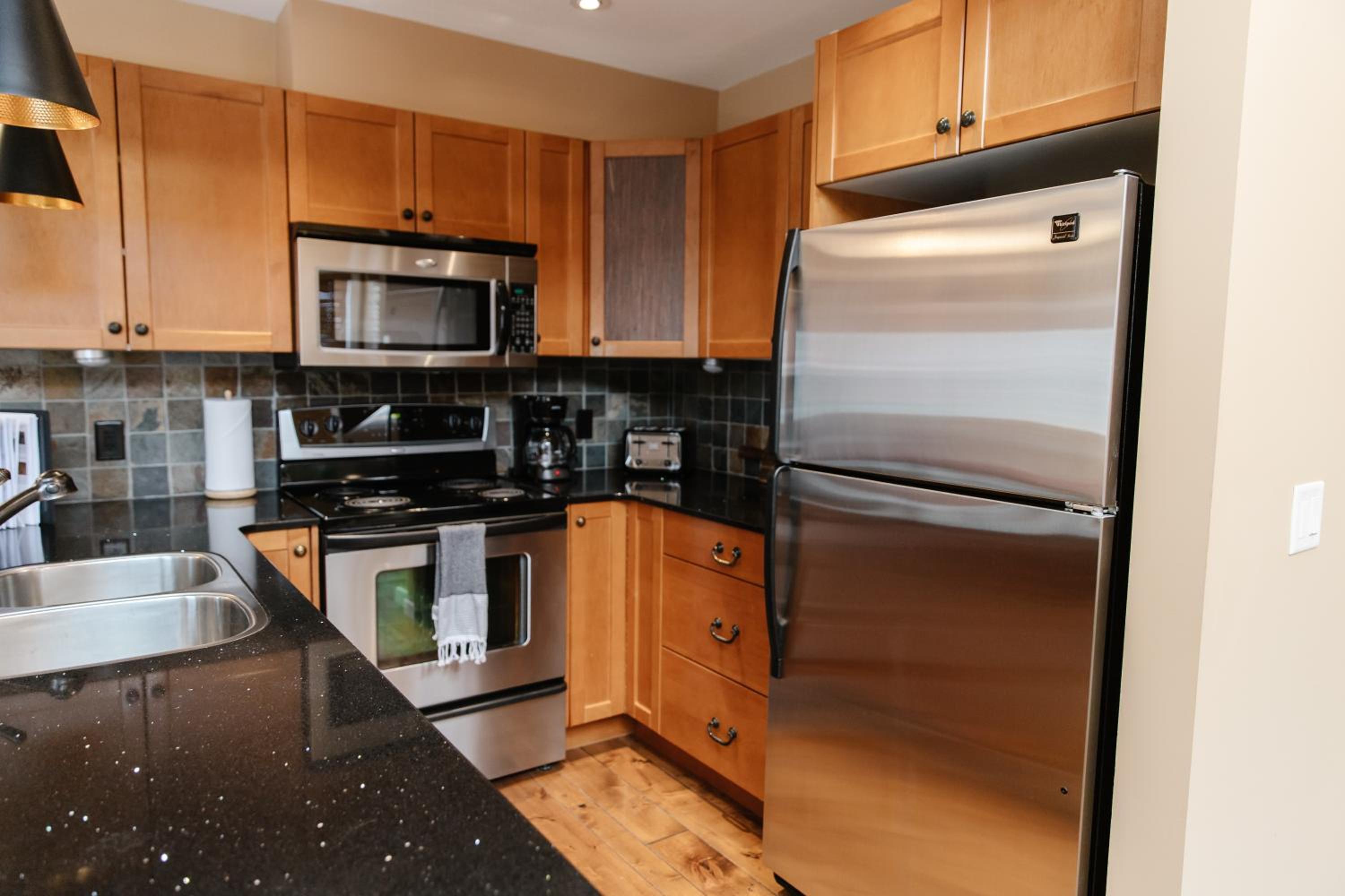 Kelowna Vacations - Exceptional Cozy Cottage with Incredible View! - Property Image 52