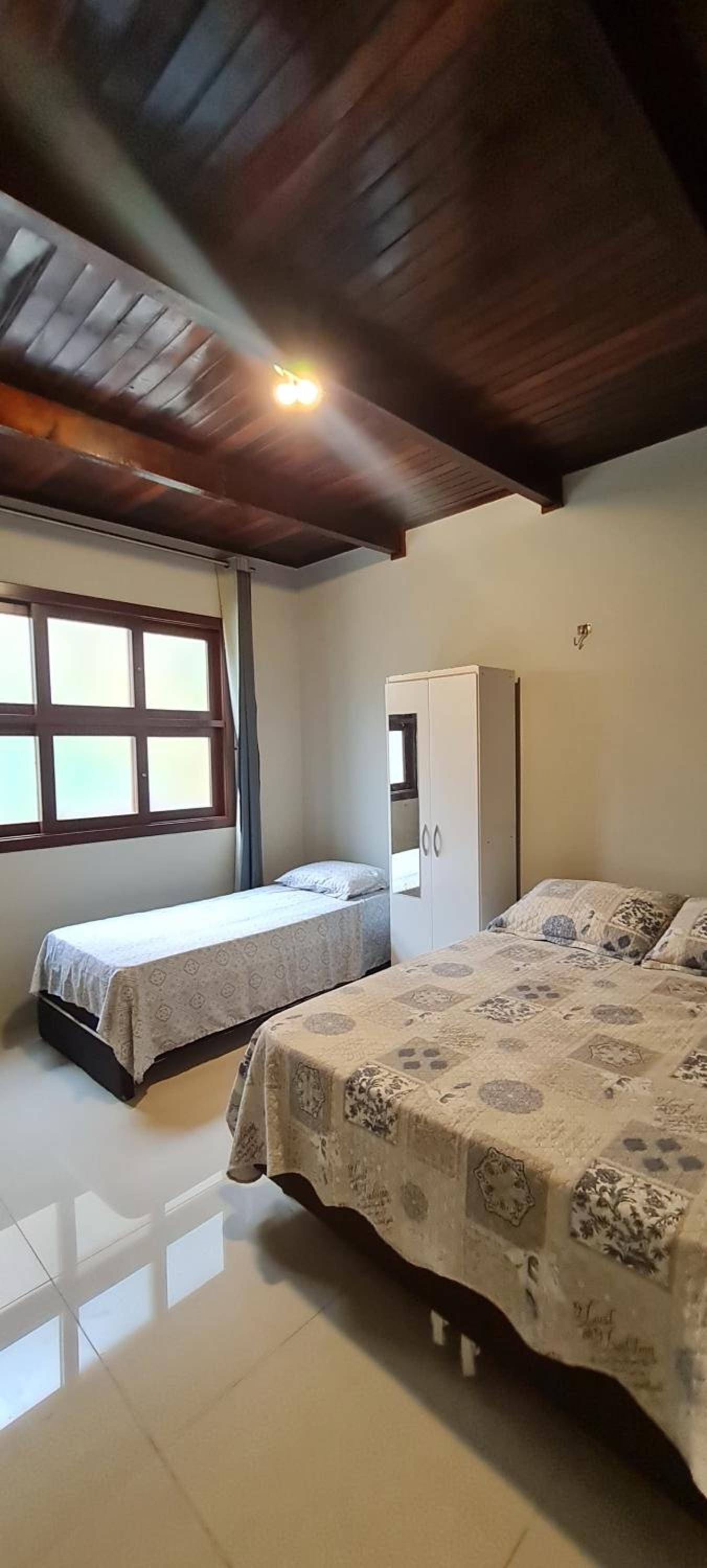 Casa em Floripa perto do mar praia Canasvieiras
