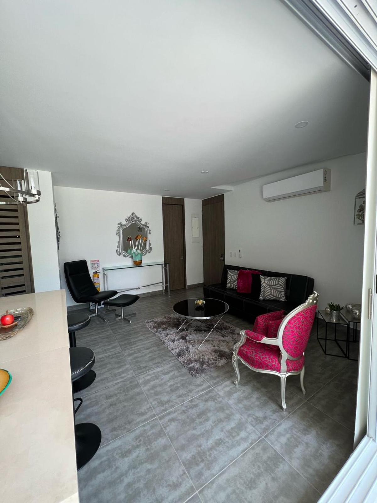 Cerca al Hotel Americas Ctgna Spiaggia Morros Piscina playa