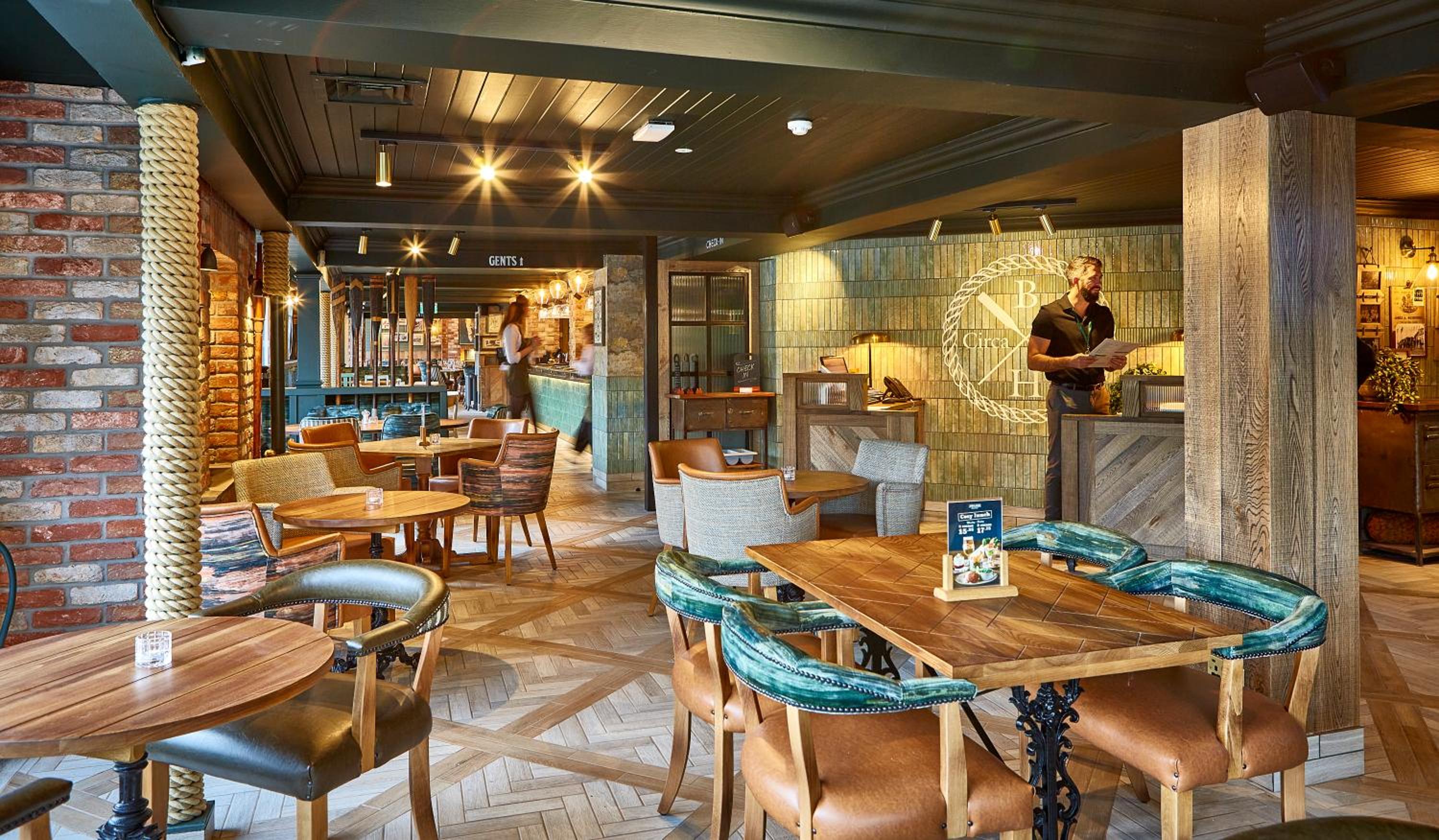 The Boathouse Inn & Riverside Rooms