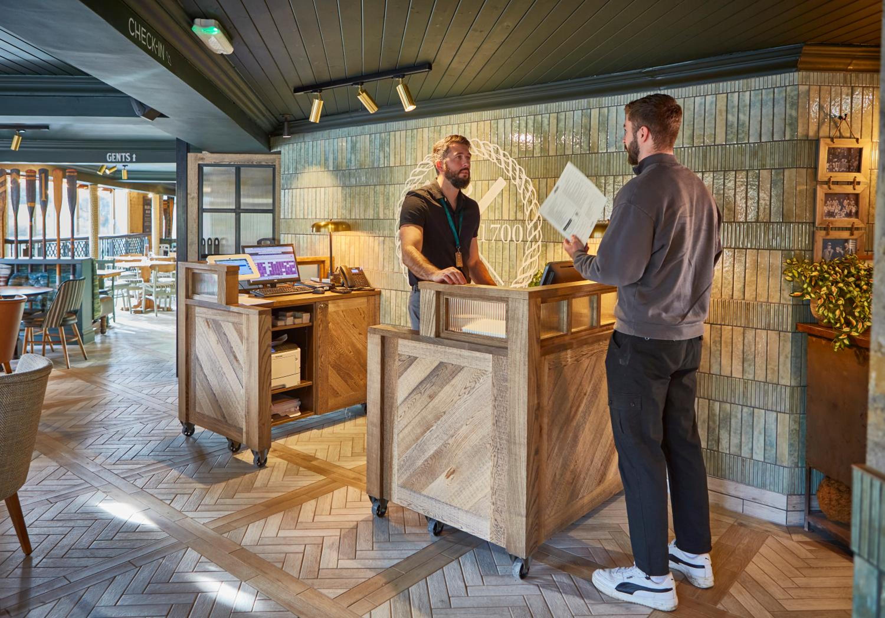 The Boathouse Inn & Riverside Rooms