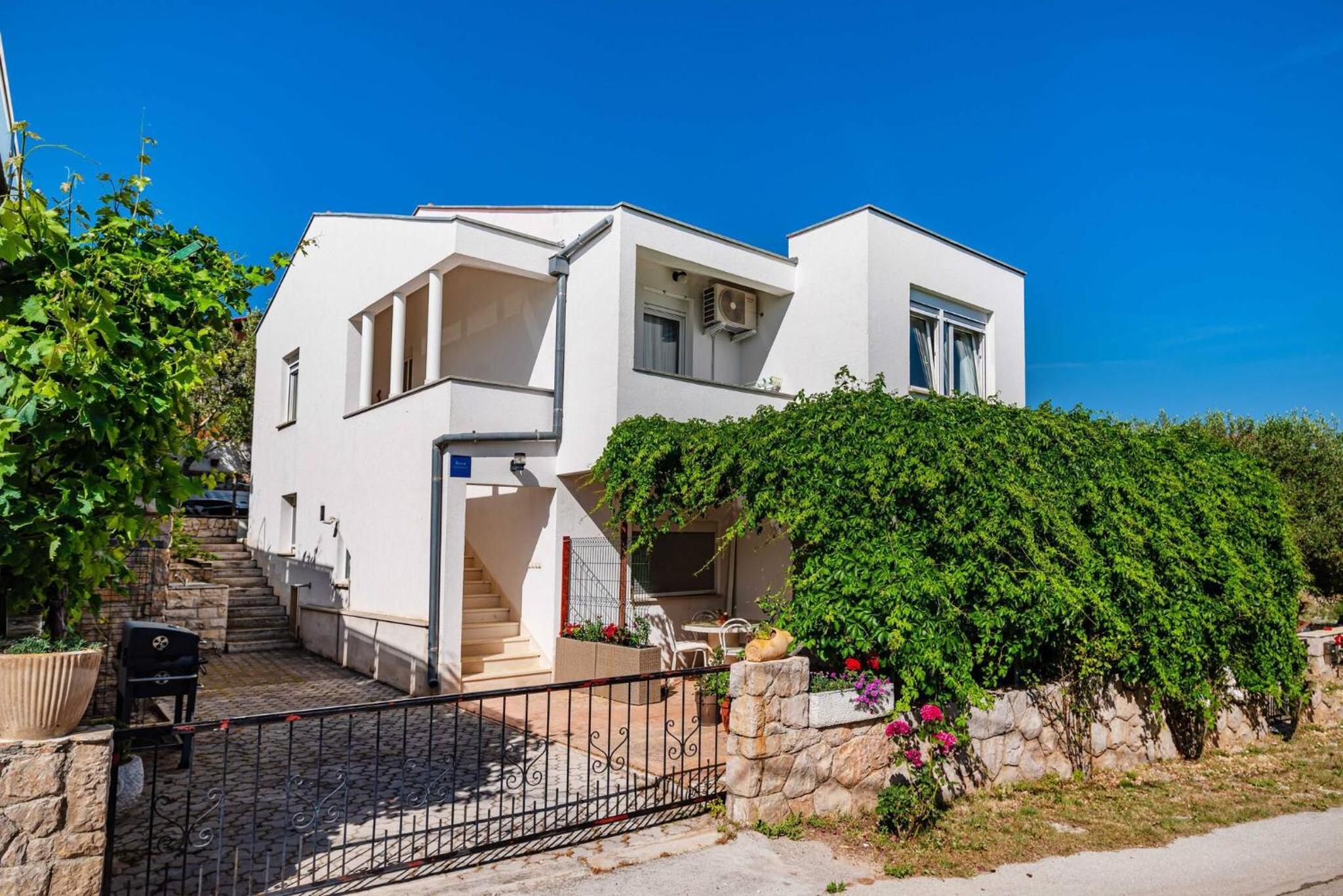 Hotel MY DALMATIA - Sea view apartment Dajana with private pool - Image 1