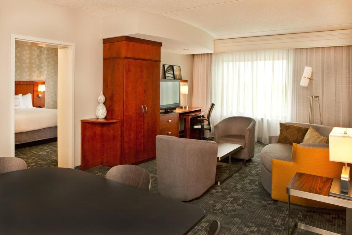 Gettysburg Vacations - Courtyard by Marriott Gettysburg - Property Image 7