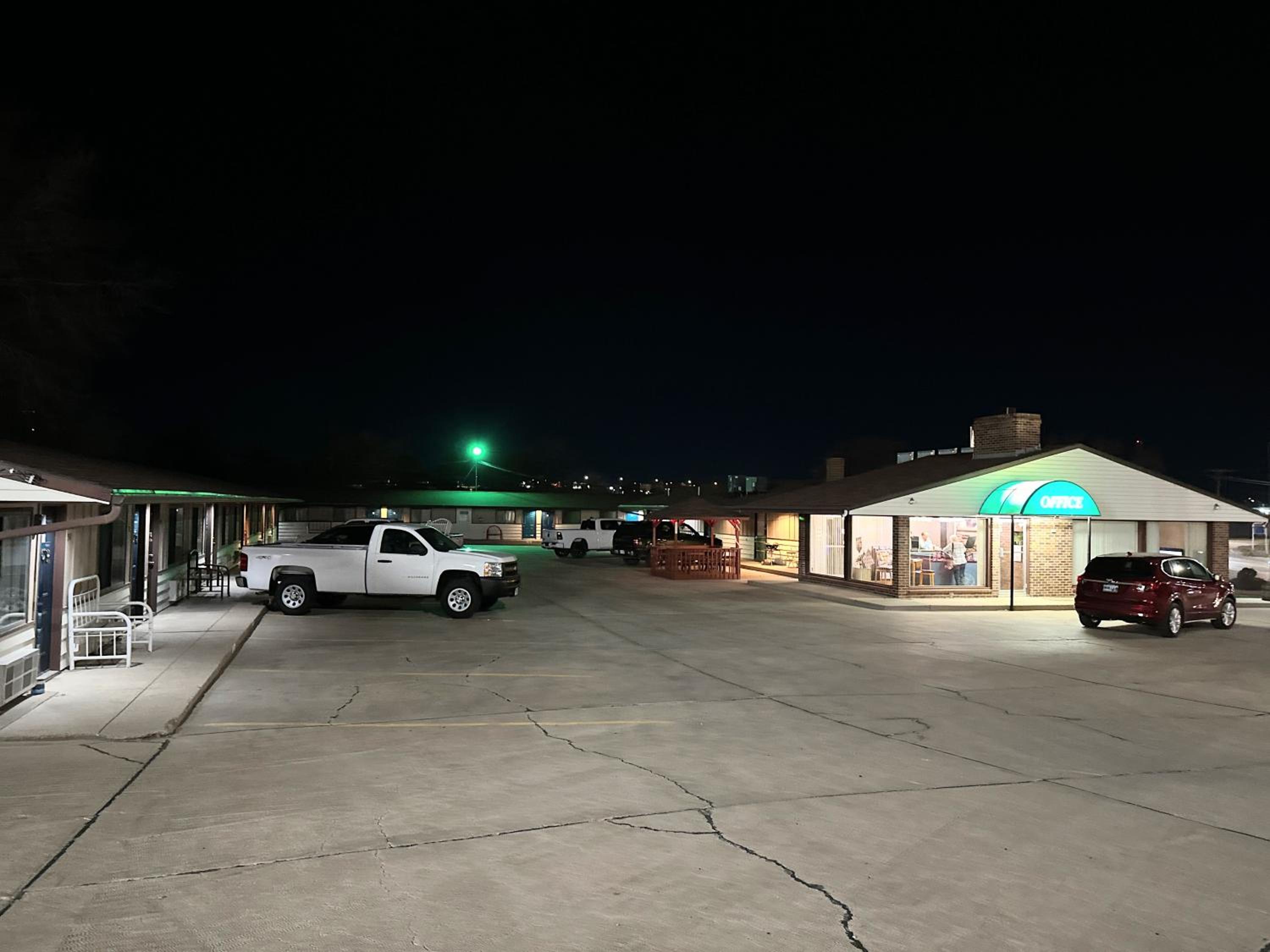 Westerner Motel