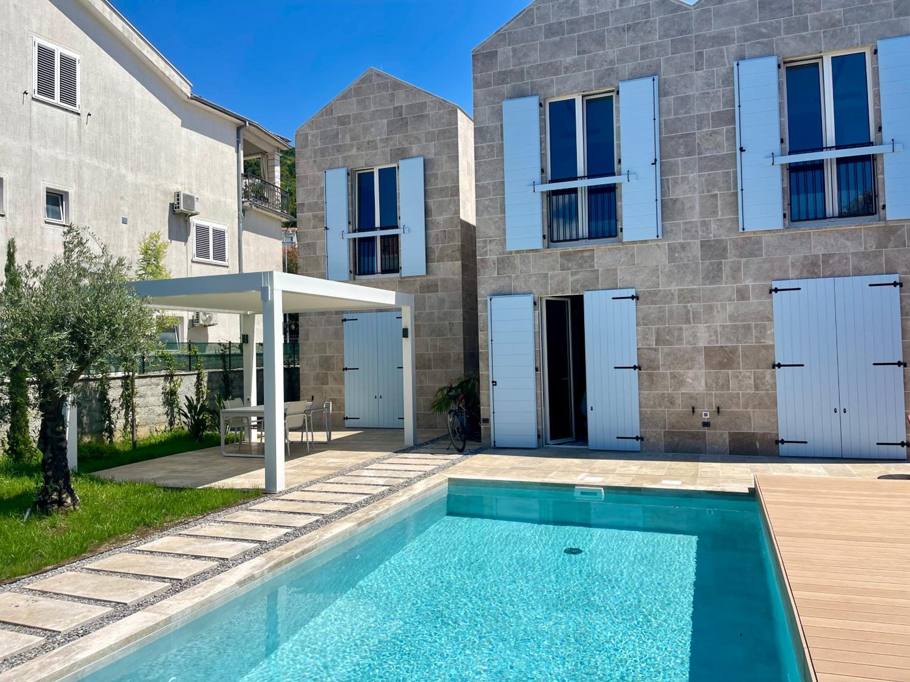 Villa Lastva 2 - five star luxury villa with pool view 2