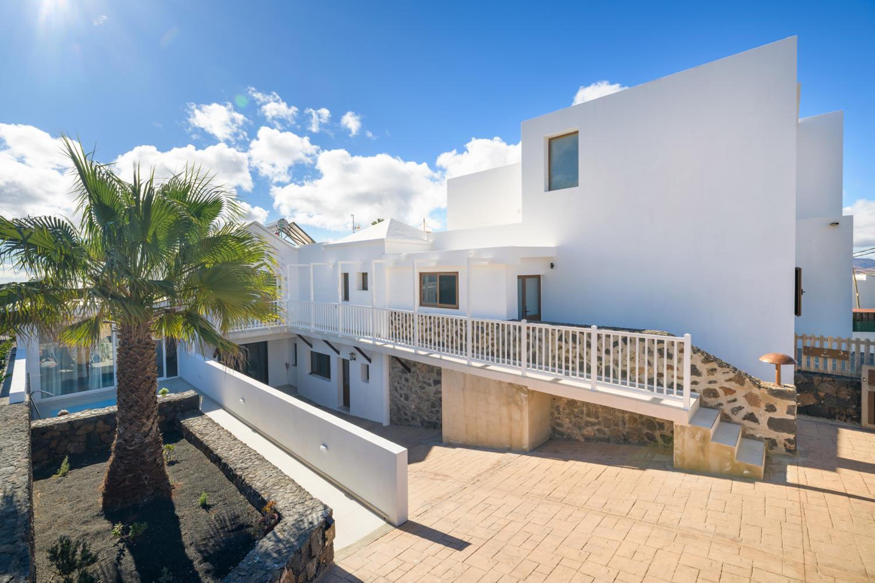 Hotel Vista Alisios Suites - Image 1