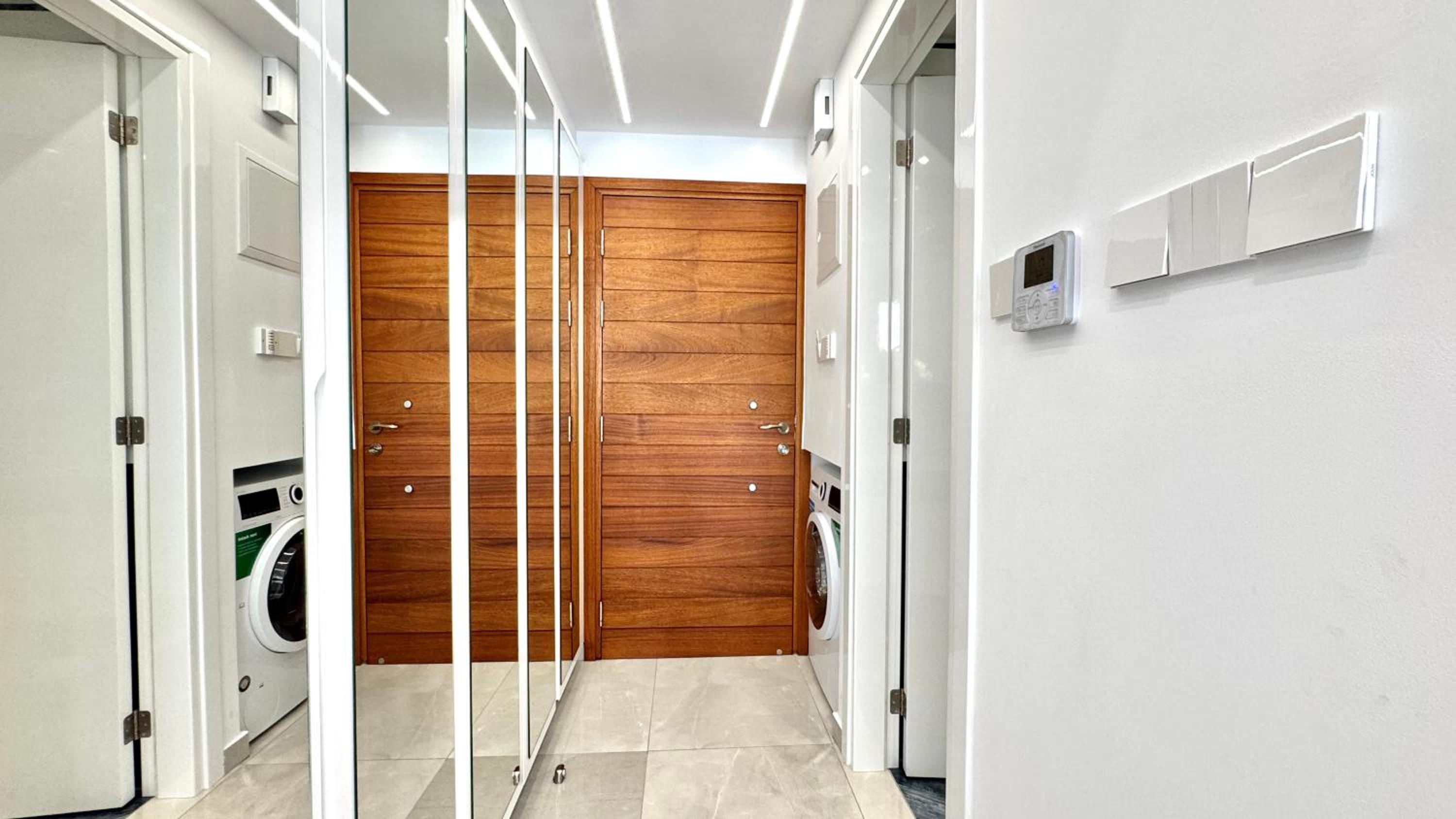 THE OCEAN - Luxury Apartment at the Harbor