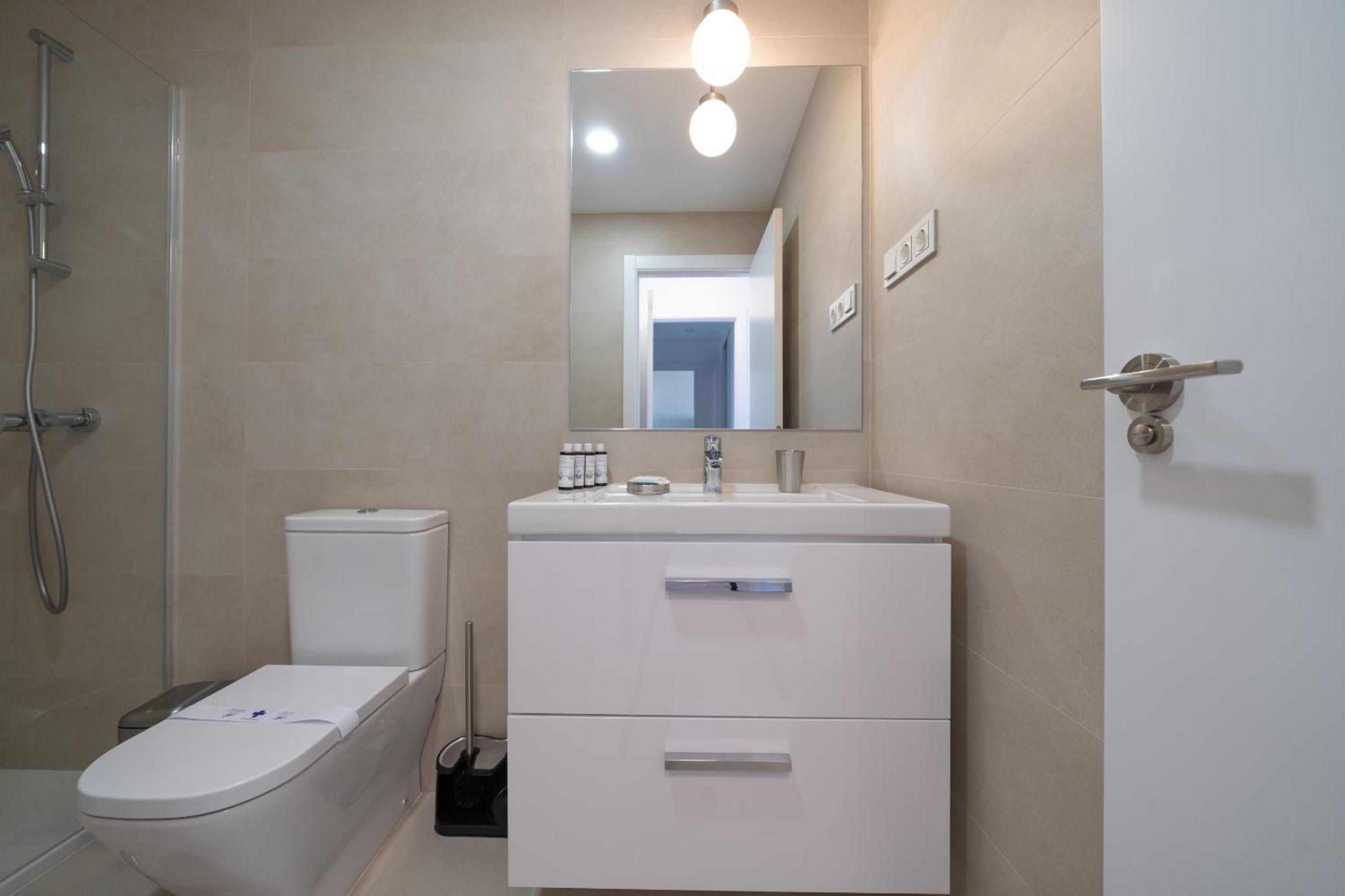 XPCE URBAN 3 Malaga Skyline - Parking Free