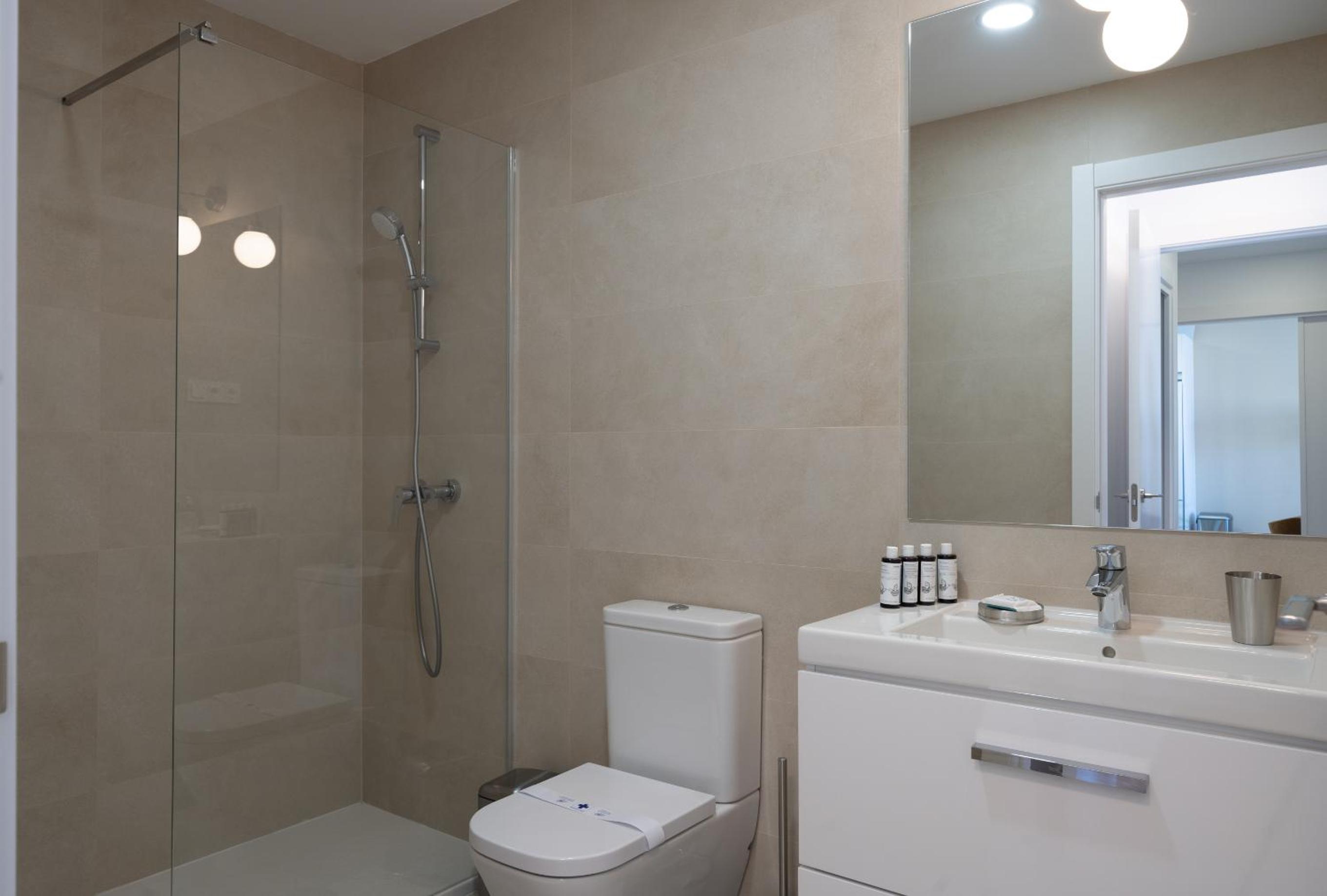 XPCE URBAN 3 Malaga Skyline - Parking Free