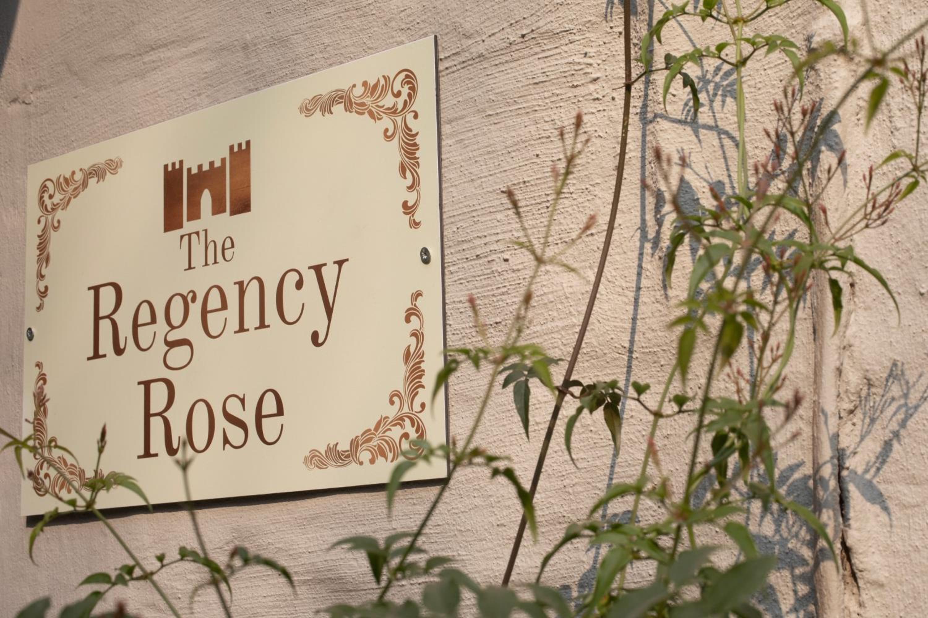 Regency Rose at Chaplin Manor