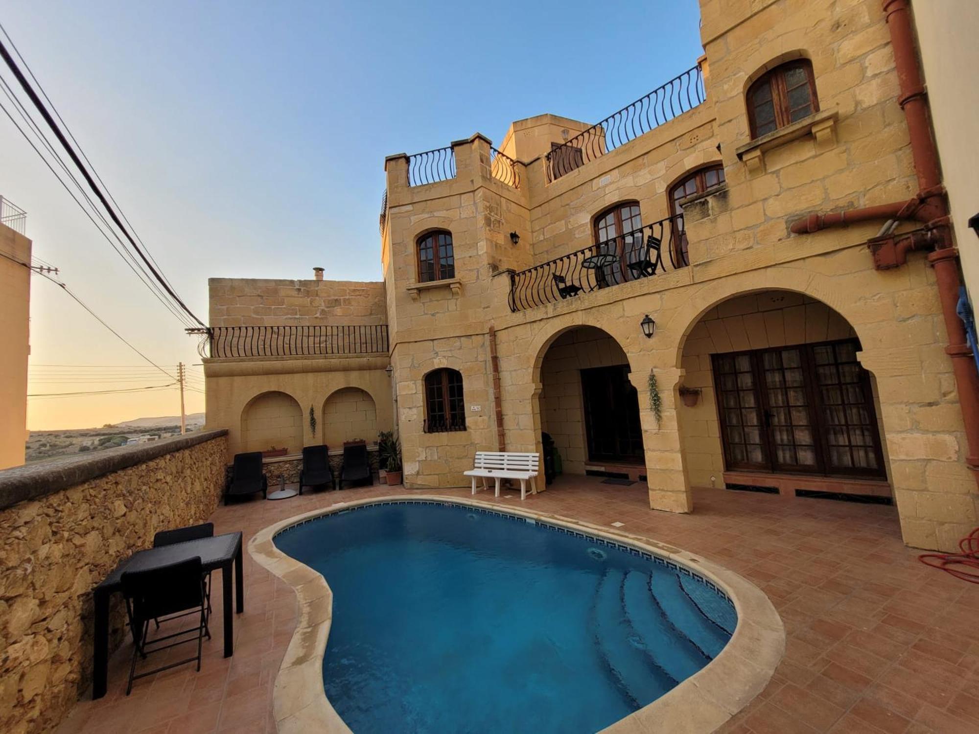 UNDER NEW MANAGEMENT! Sant Antnin Luxurious Farmhouse Villa With Pool Sannat Near Victoria Gozo Family Friends Couples Views Balcony Roof Terrace Romantic  photo 5