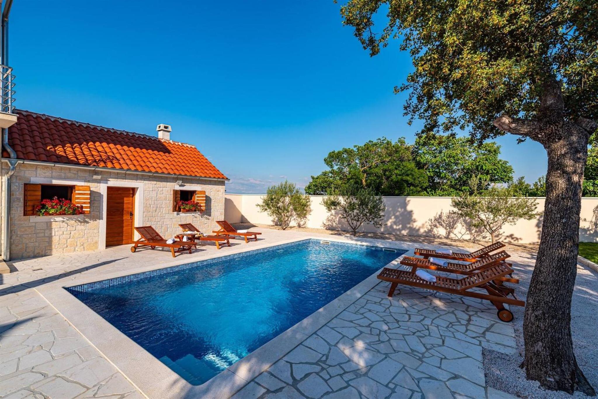 MY DALMATIA - Holiday home Zara with private swimming pool view 4
