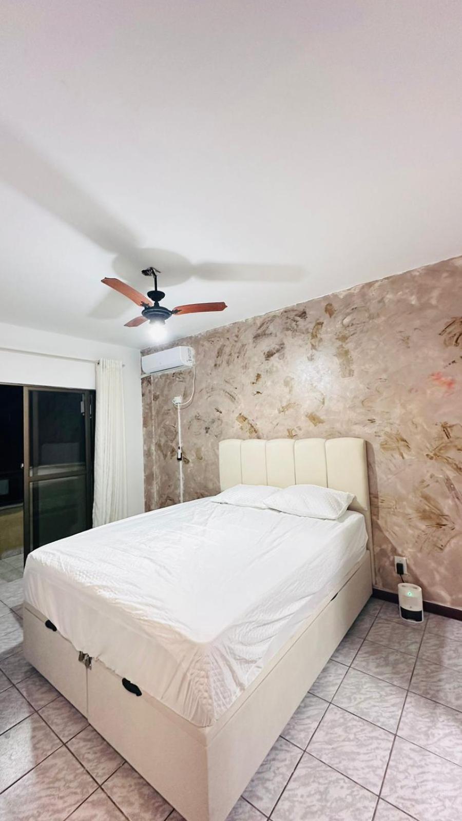 Apartamento 100metros do Mar 2 quartos