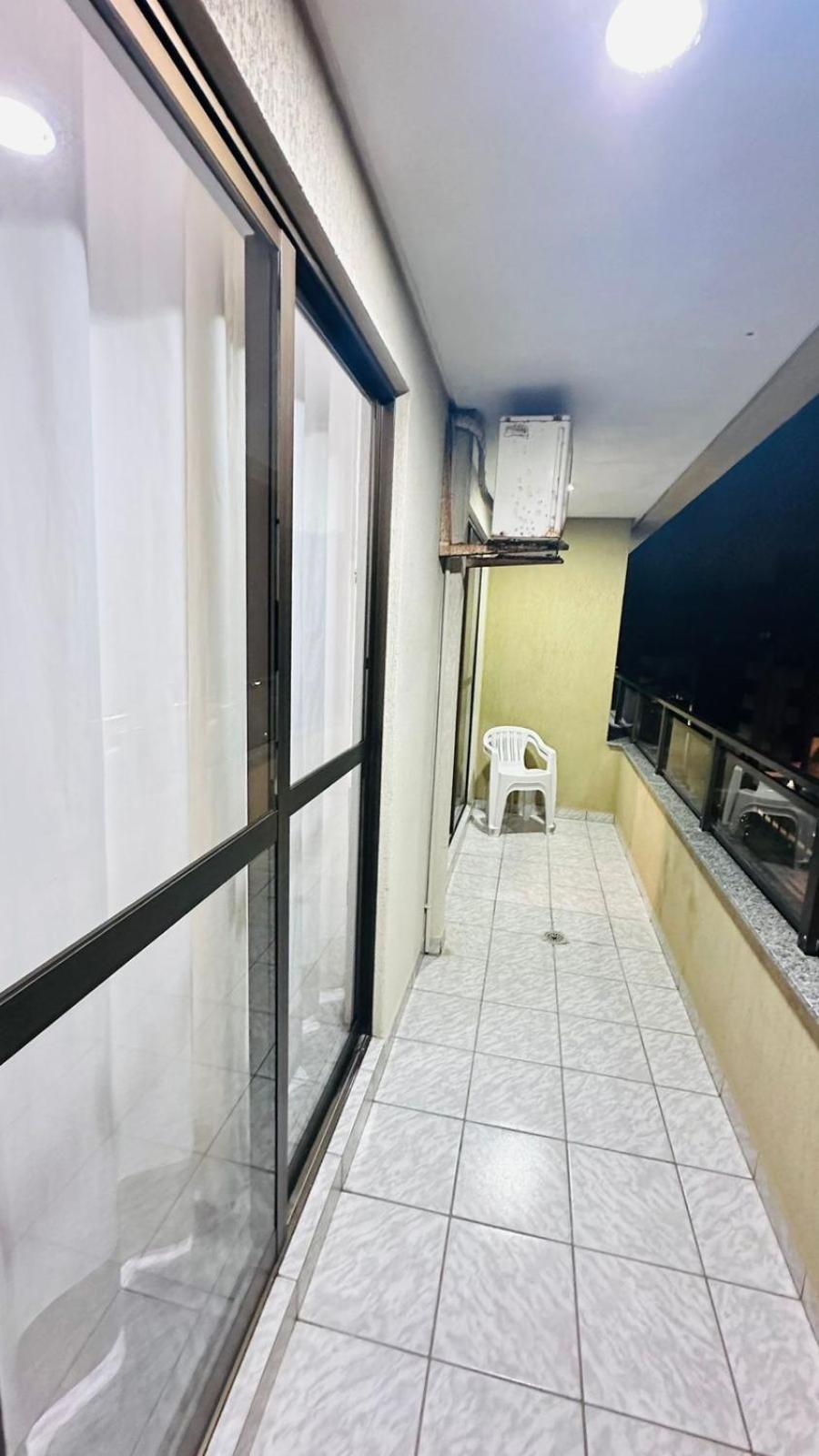Apartamento 100metros do Mar 2 quartos