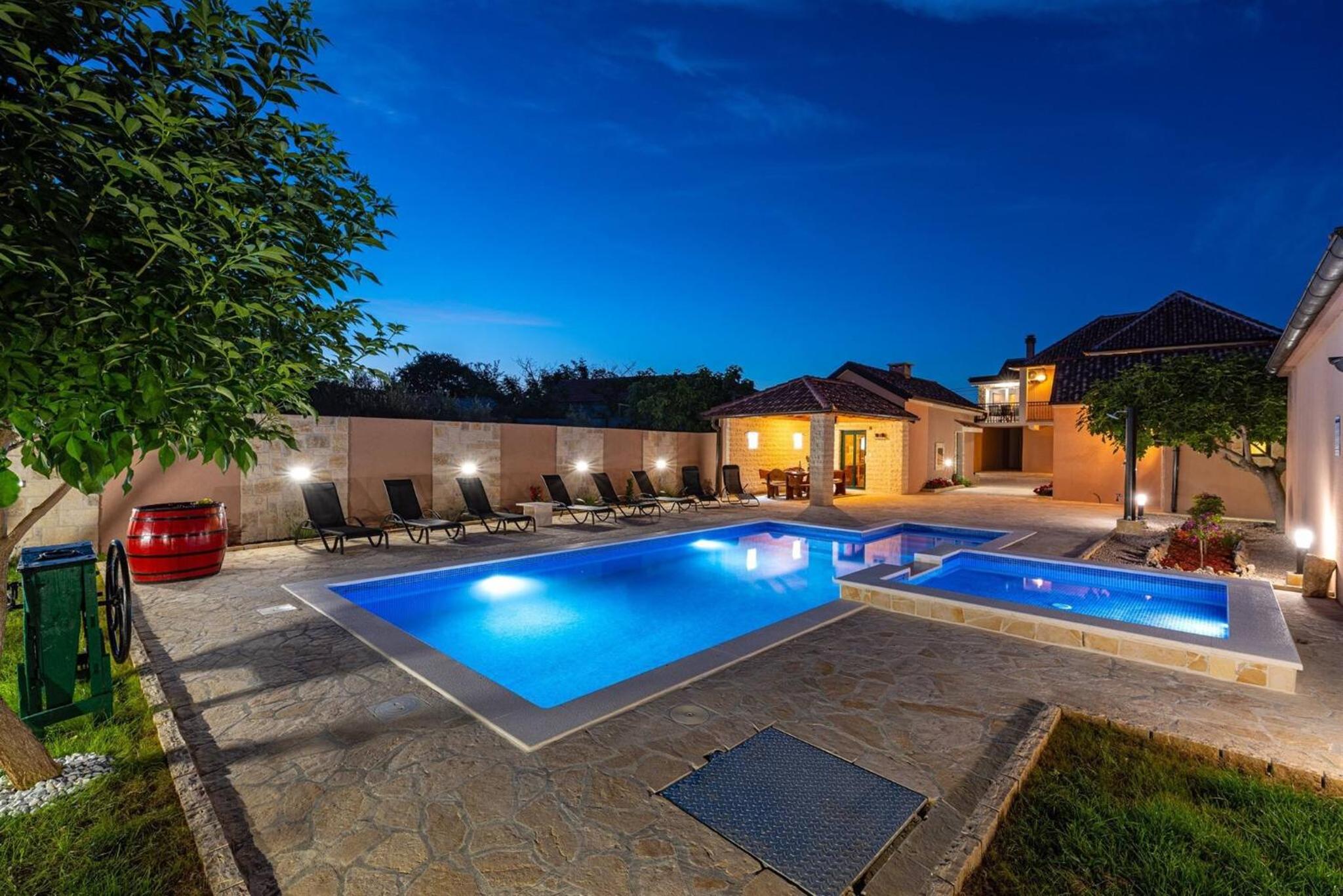 MY DALMATIA - Holiday home Lana with private heated pool and sauna view 3