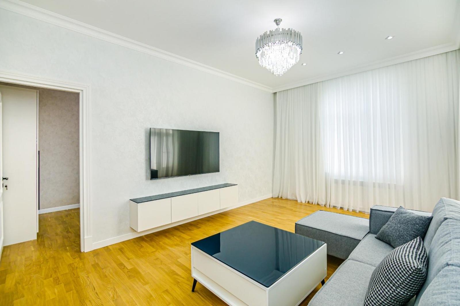 Sky view apartment nizami