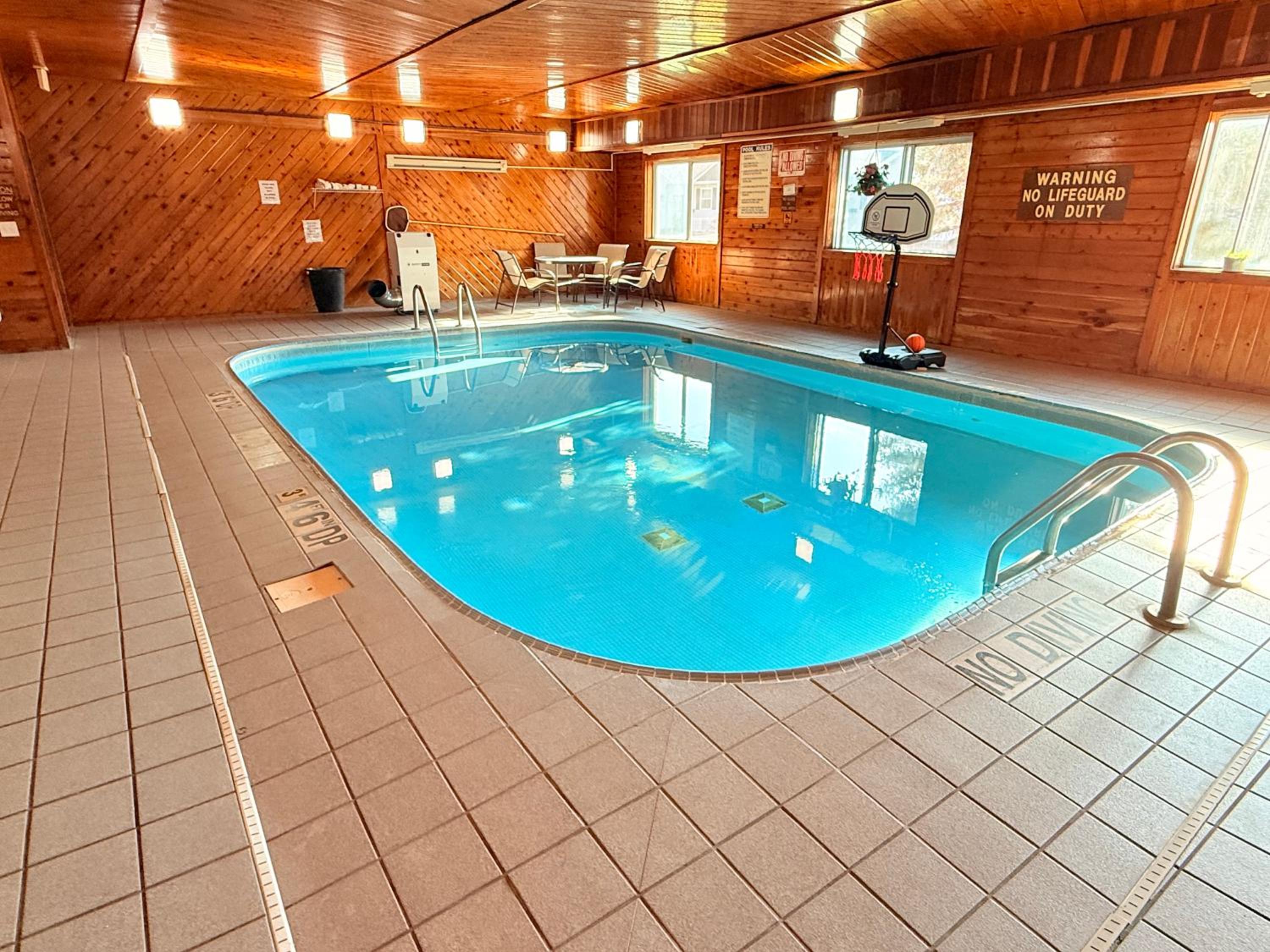 Quality Inn & Suites Eau Claire University Area