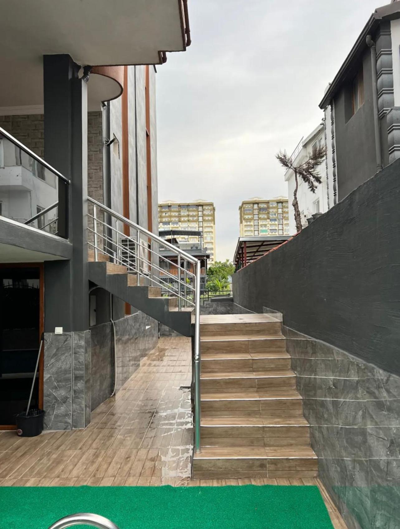 Tripleks Özel Havuzlu Lüks Villa view 4