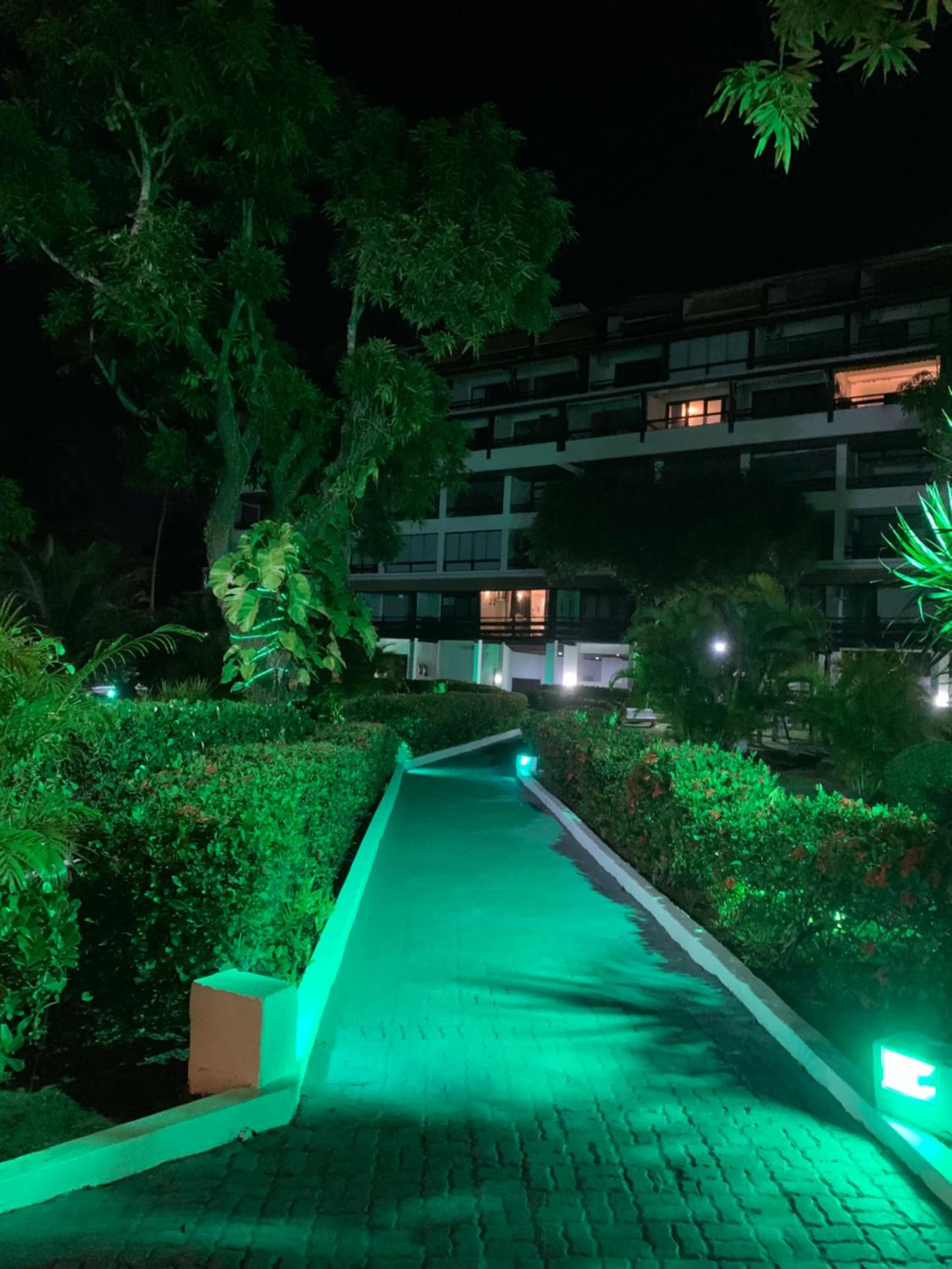 Apartamento duplex mobiliado frente ao mar em mar grande Ilha de Itaparica
