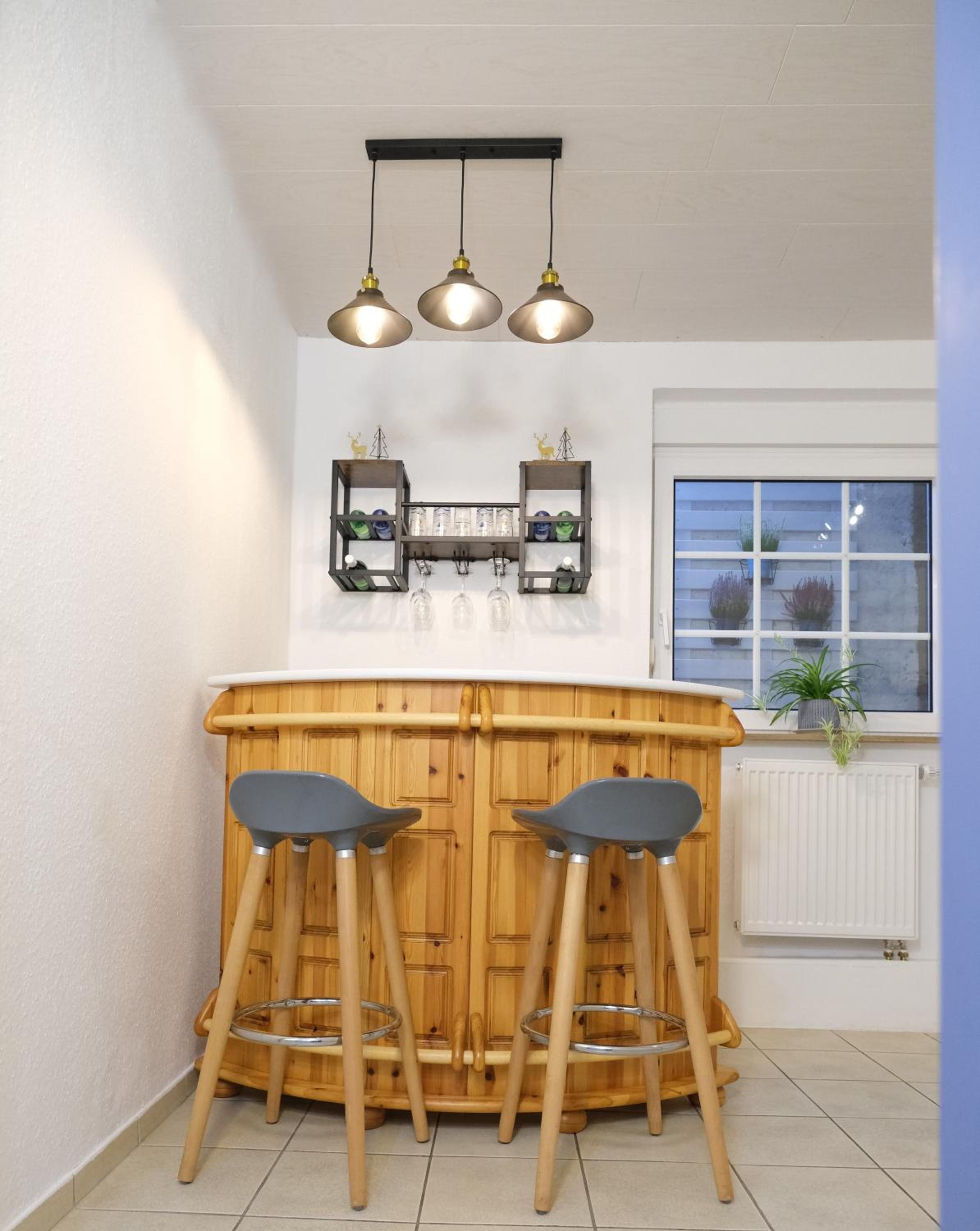 Blue Lagoon Holiday Apartments & Double Room with Balcony
