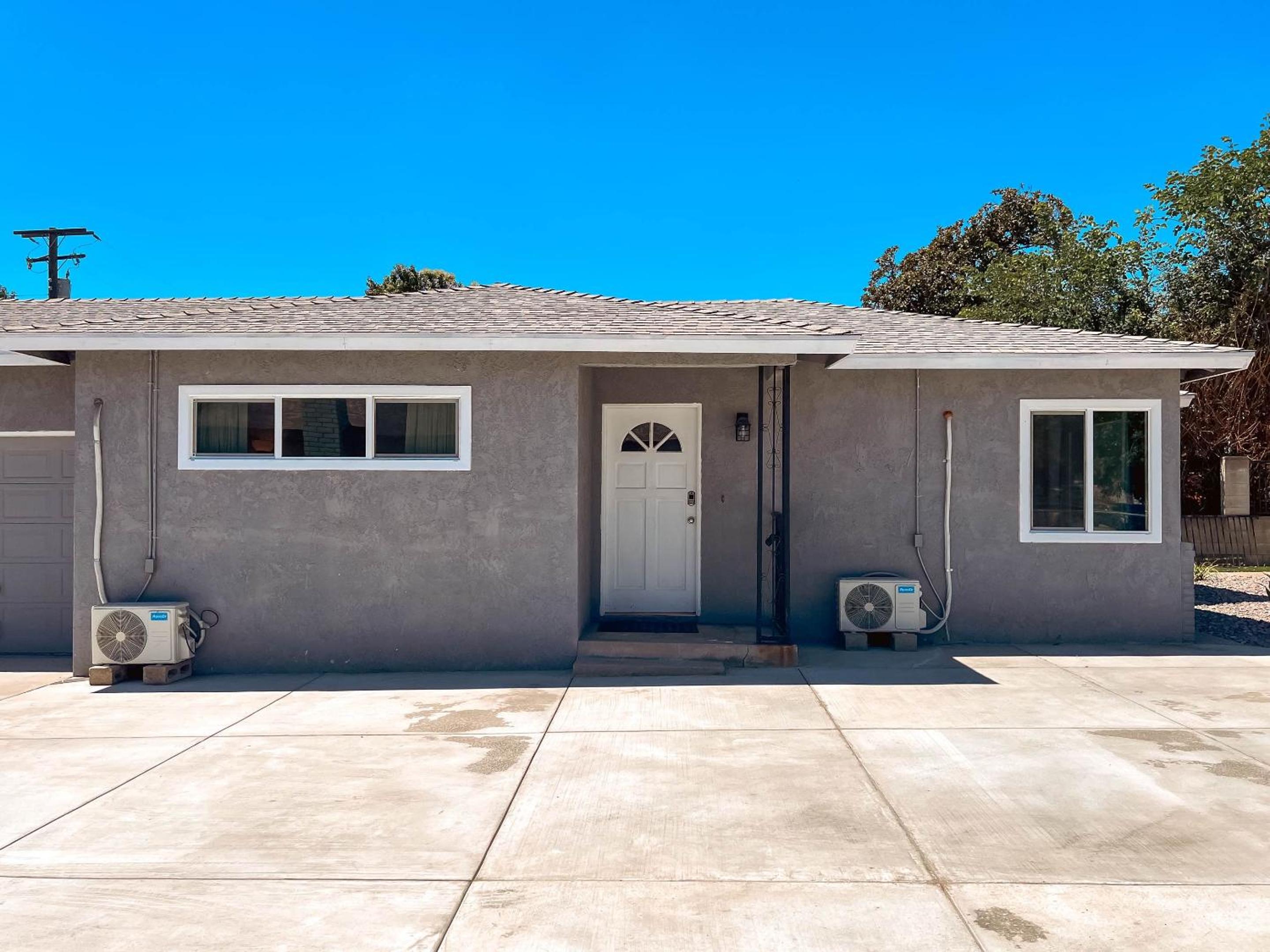 Cozy 2BR Home with Bright Interior & Relaxing Patio