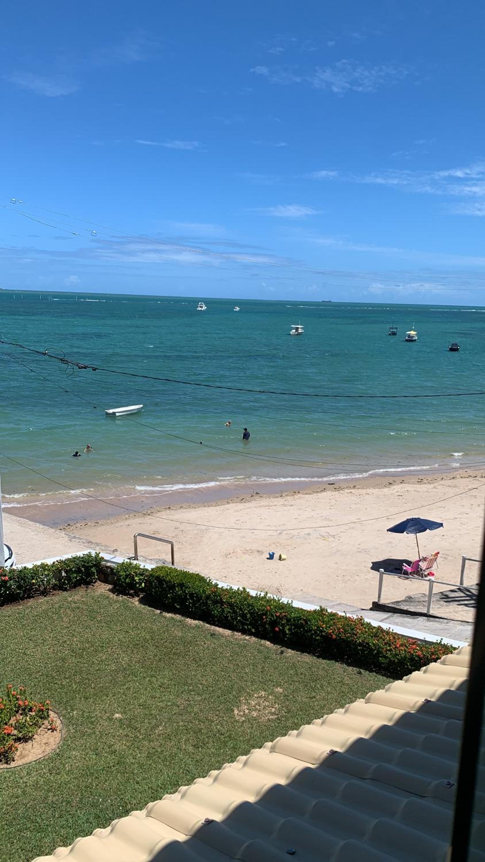 Apartamento duplex mobiliado frente ao mar em mar grande Ilha de Itaparica
