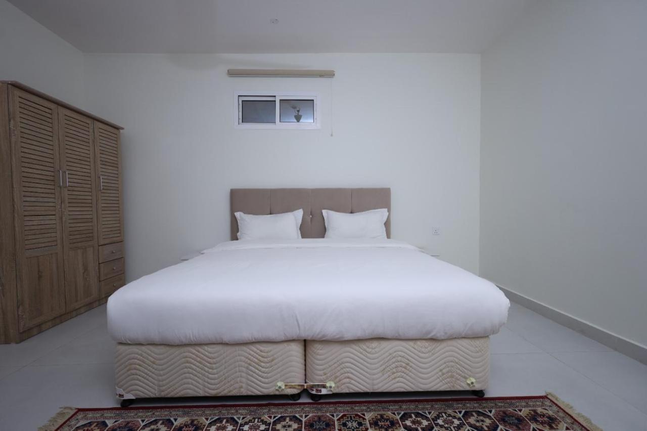Grand Dahlia Apartments view 2