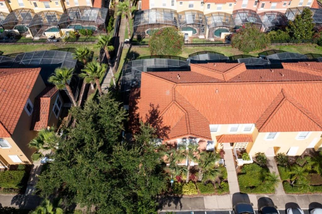 4-Bedroom Bay Lilly Townhouse W Pool view 4