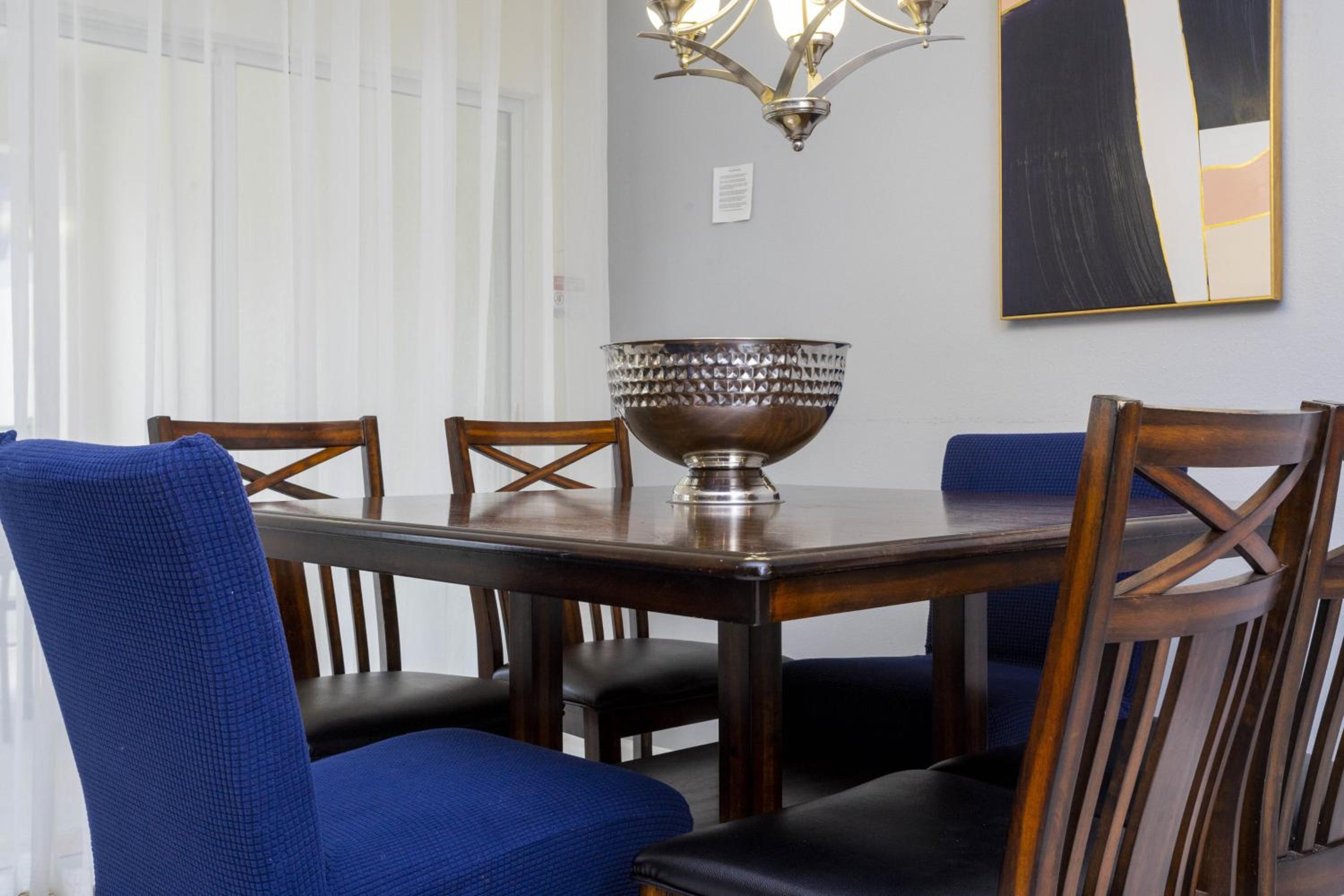 4-Bedroom Brier Rose Pool Townhome
