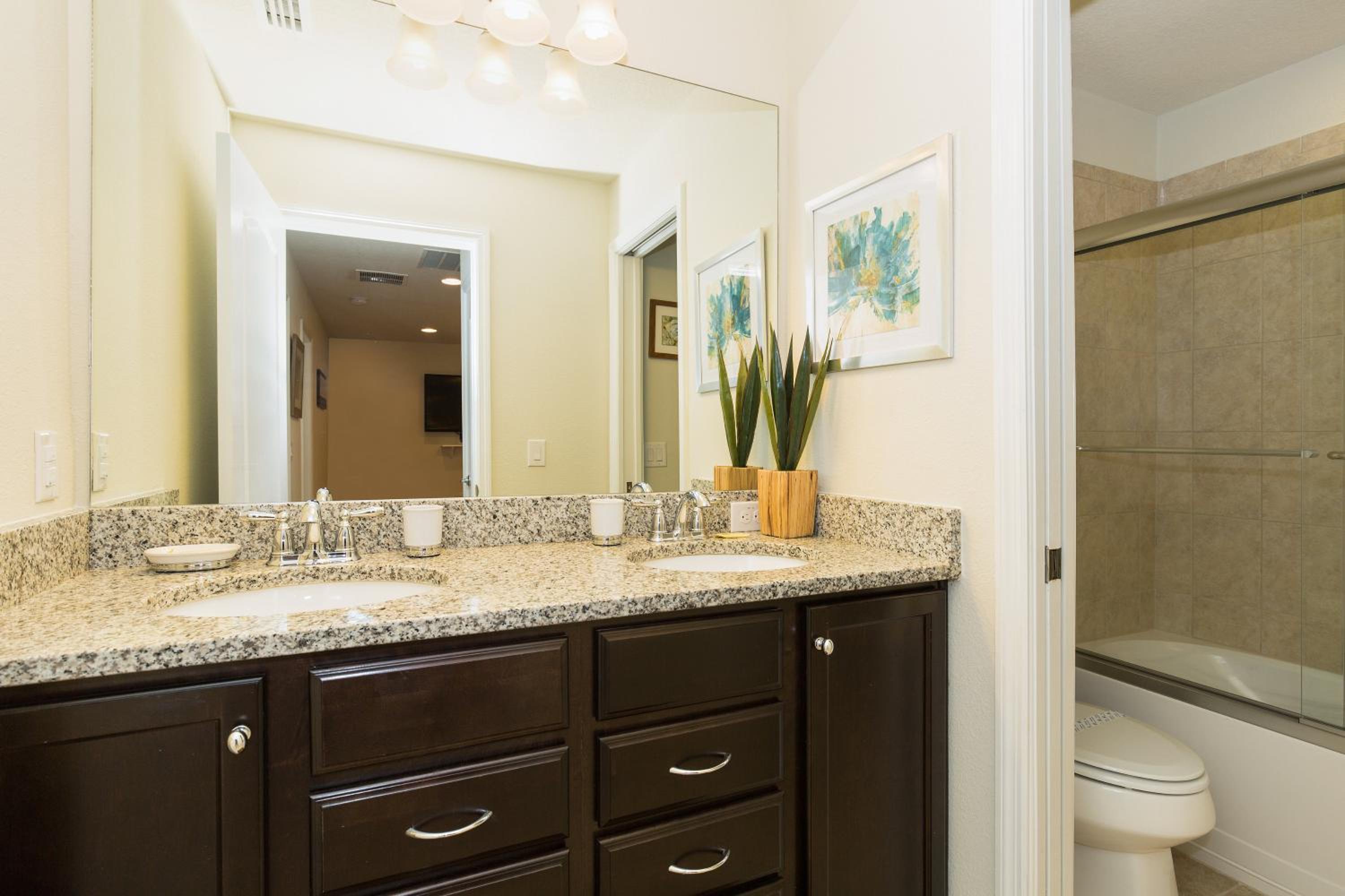 New 4 Beds Windsor At Westside With Lazyriver view 4