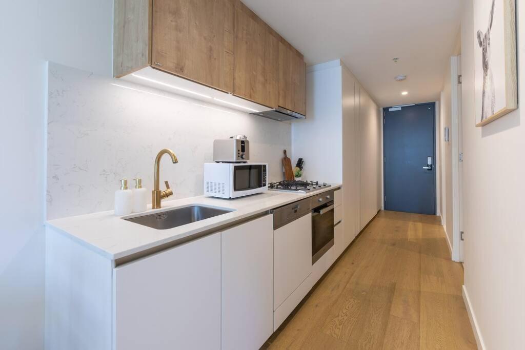 Kiera-1B1B-WelcomeDrinks,RMIT,MelbUni,MelbCentral