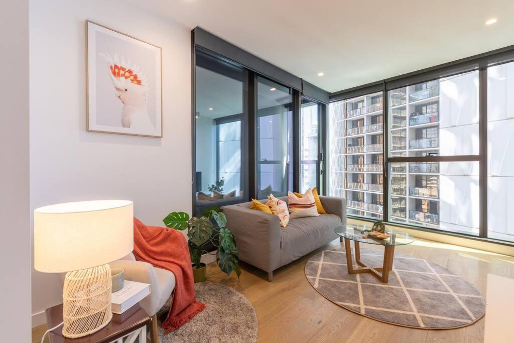 Kiera-1B1B-WelcomeDrinks,RMIT,MelbUni,MelbCentral